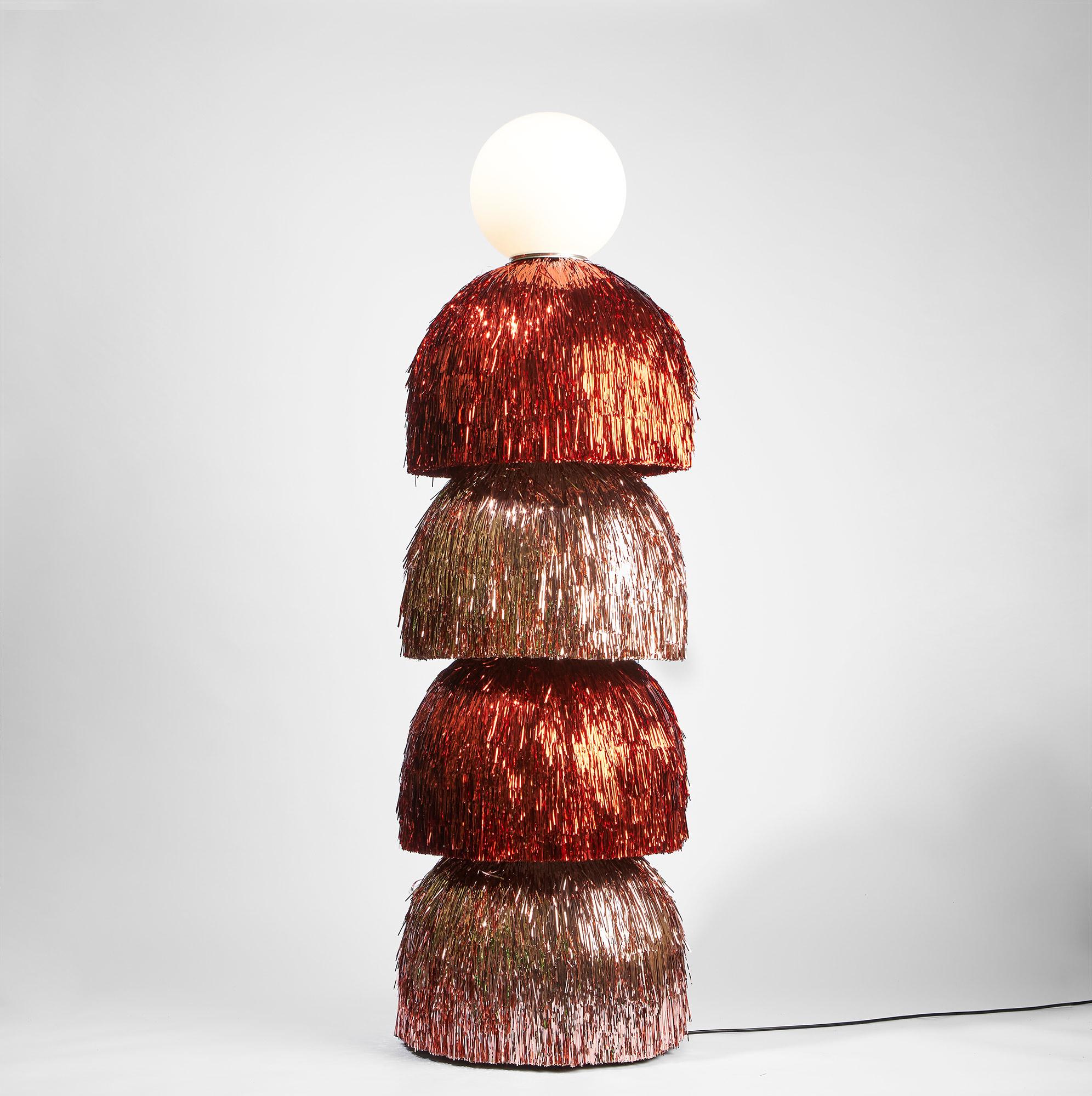 Baile collection investigates traditional festive costumes to create an collection of lamps, that exalt joy and the encounter through colors and shine of its bodies.