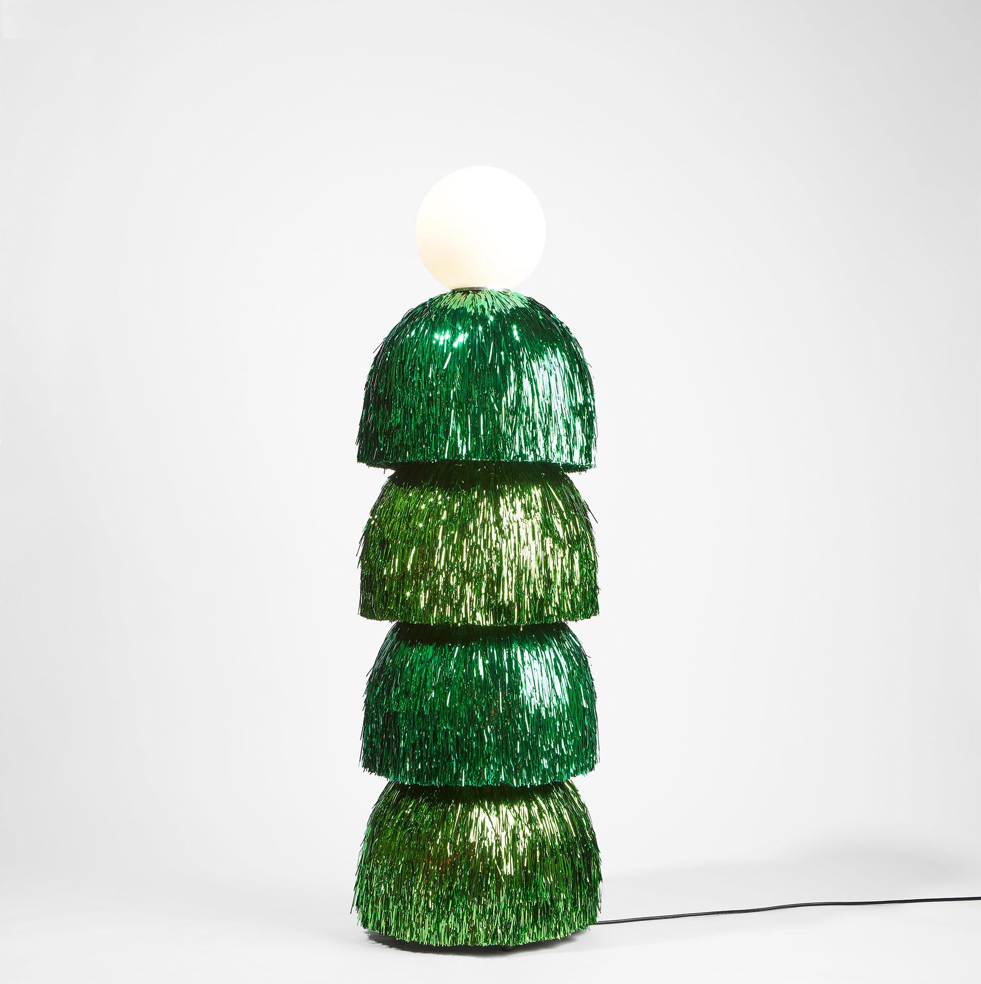 Baile collection investigates traditional festive costumes to create an collection of lamps, that exalt joy and the encounter through colors and shine of its bodies.