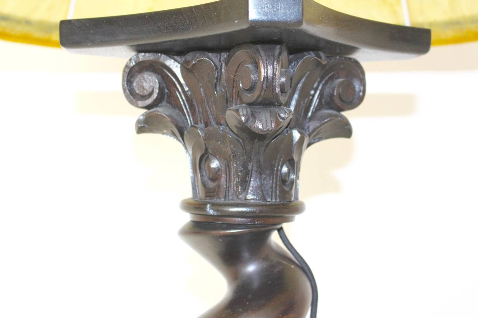 Lampadaire vintage en hêtre de style baroque, Mid Century Modern, années 1950 en vente 2