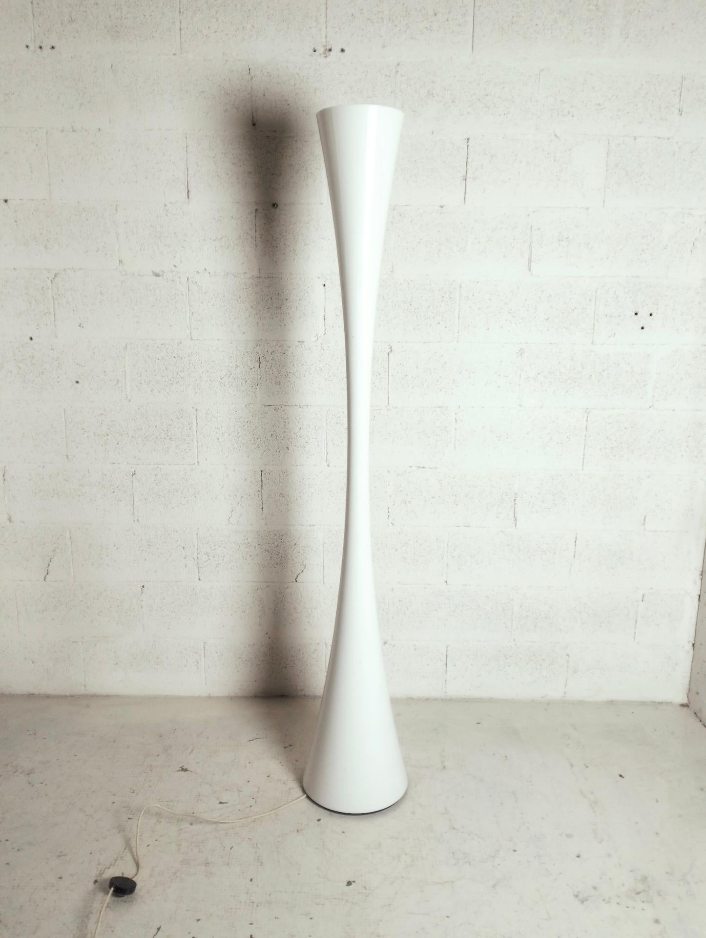 Lámpara de pie Biconica 2217 mod. de Elio Martinelli para Martinelli Luce - Años 80 en Bueno estado para la venta en Padova, IT