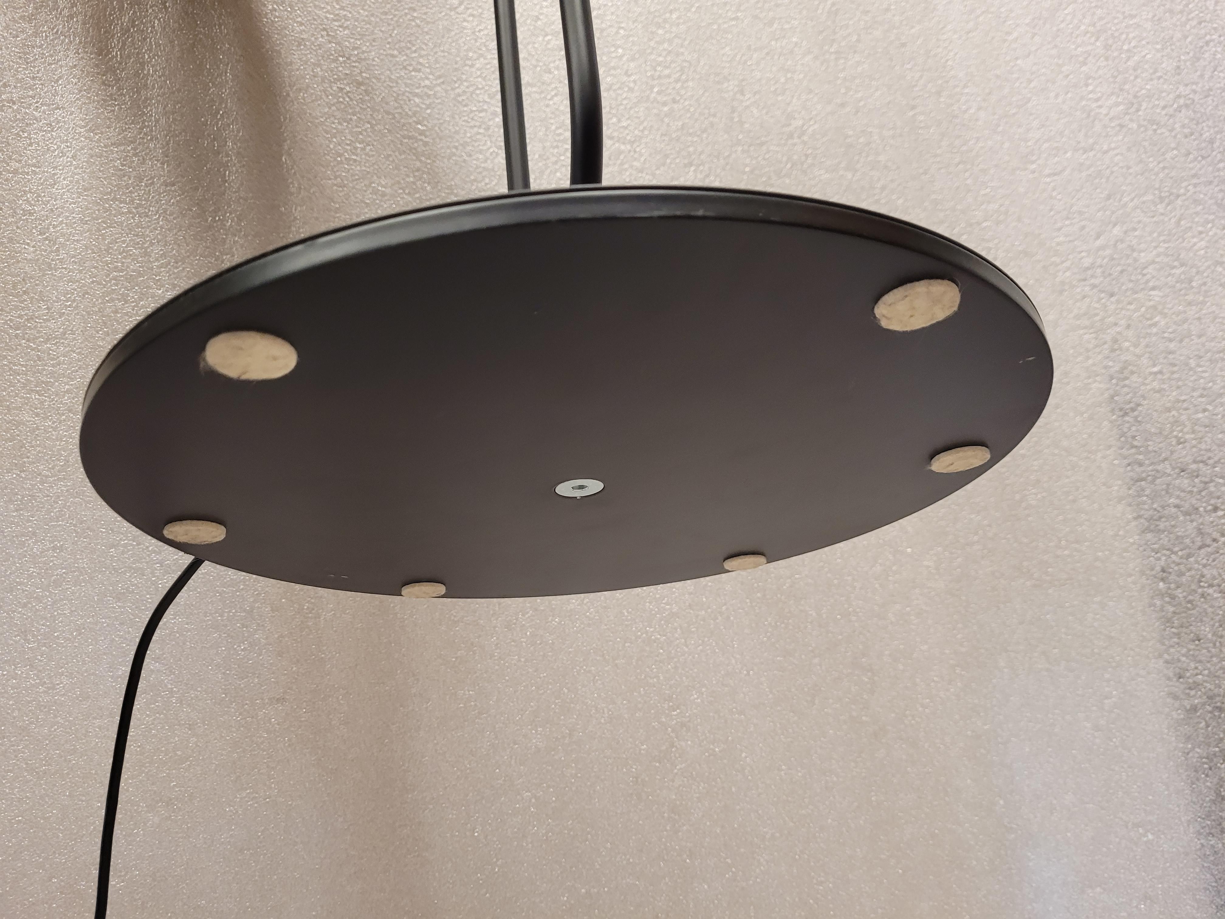 Acier Lampadaire en acier noir et finition Bronze par Carlo Zerbaro pour ROCHE BOBOIS 2010 en vente