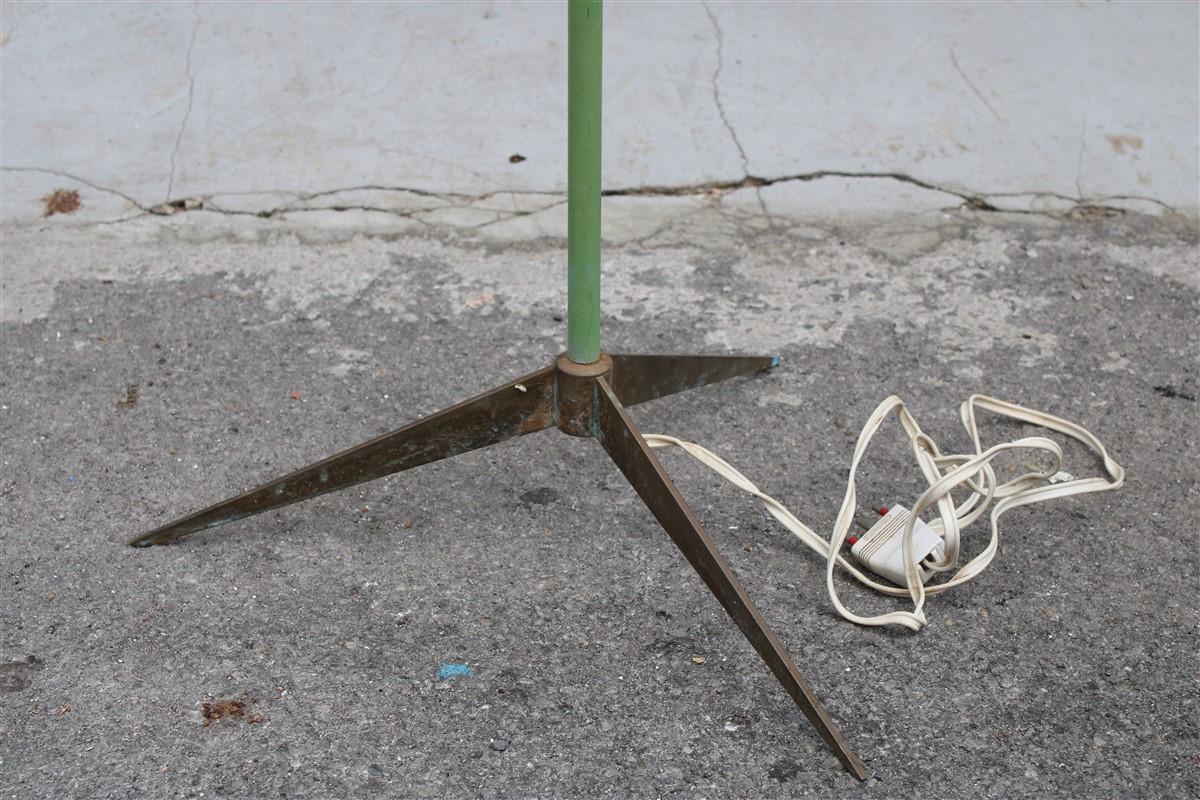 Lampadaire en laiton et laque avec verre de torpille  Arredoluce Chiarini Bruno en vente 9