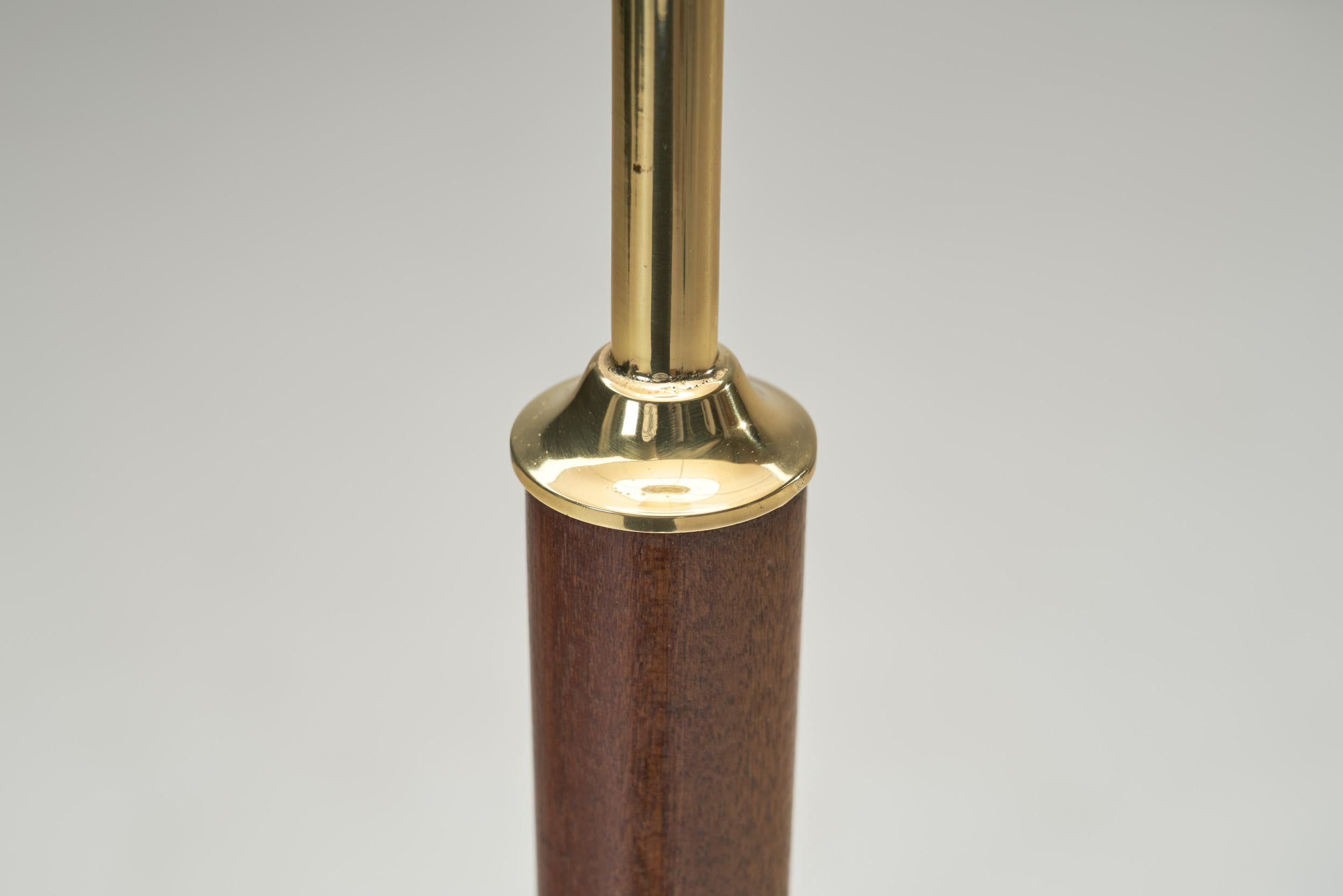 Lampadaire par AB Armaturhantverk, Suède Seconde moitié du 20e siècle en vente 8