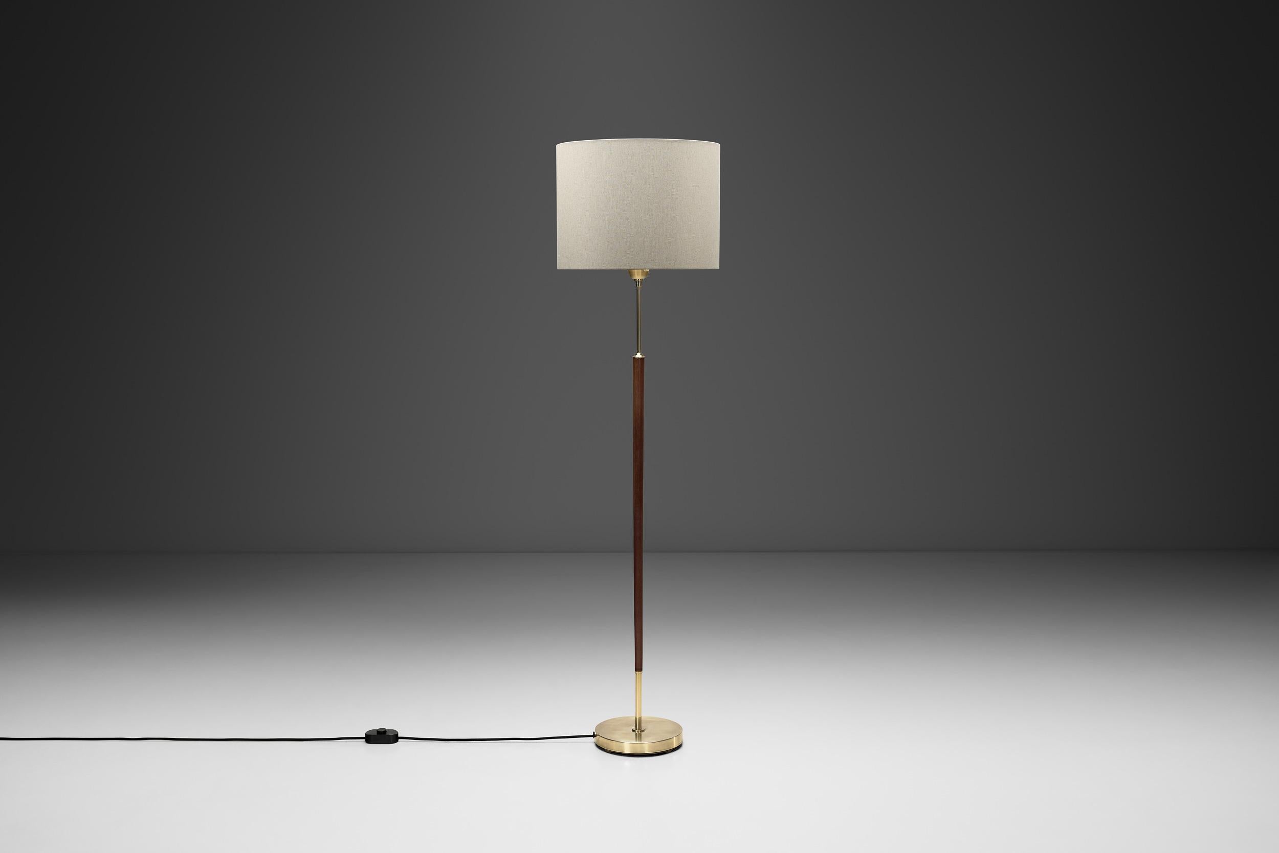 Lampadaire par AB Armaturhantverk, Suède Seconde moitié du 20e siècle Bon état - En vente à Utrecht, NL