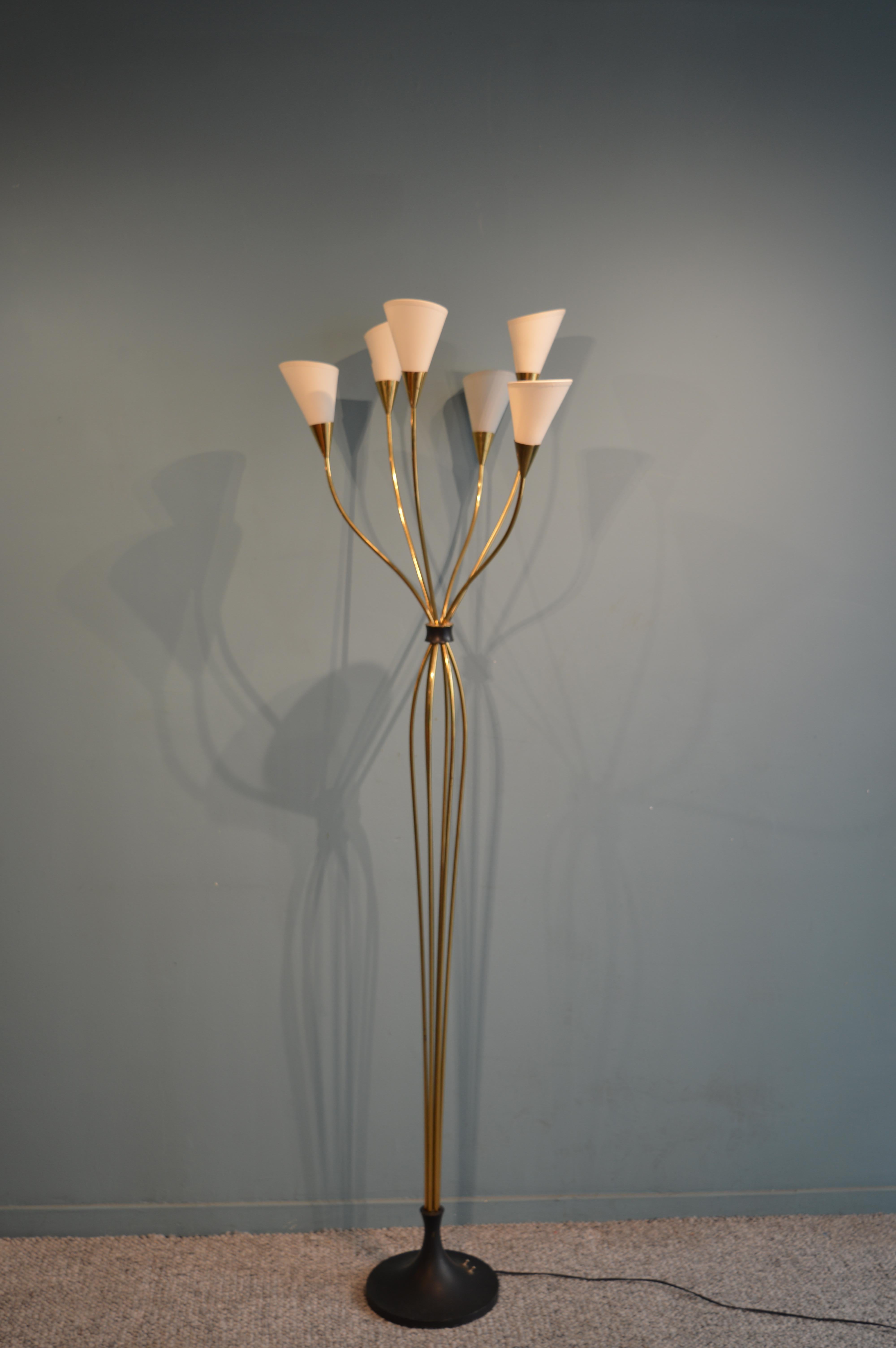 Very decorative floor lamp by Arlus in brass.
High quality, each black lacquered pieces are in brass.
Lampshades redone as original.
 