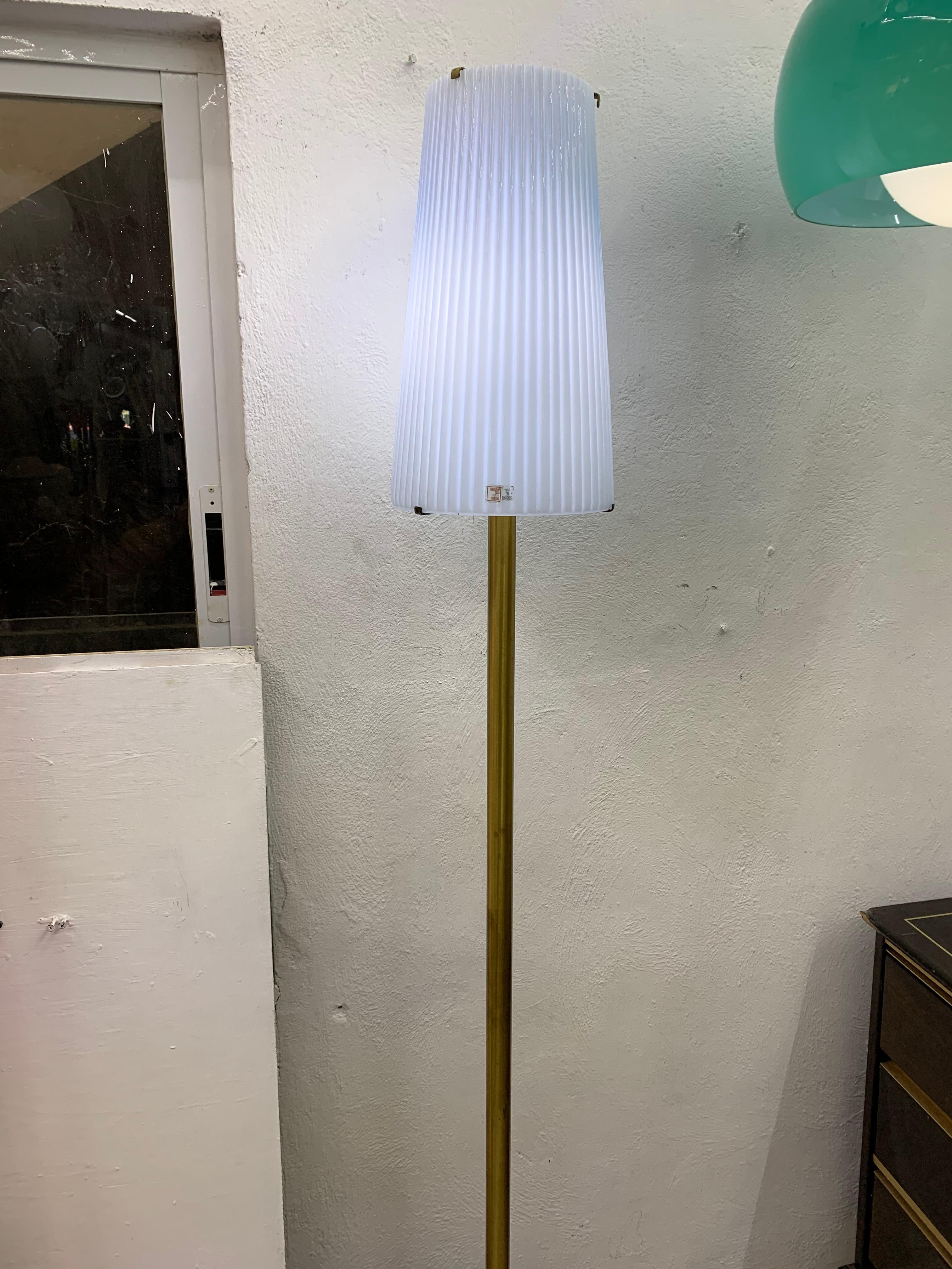 Floor Lamp by Aureliano Toso in Murano Glass and Brass, Italy, circa 1975 For Sale 1