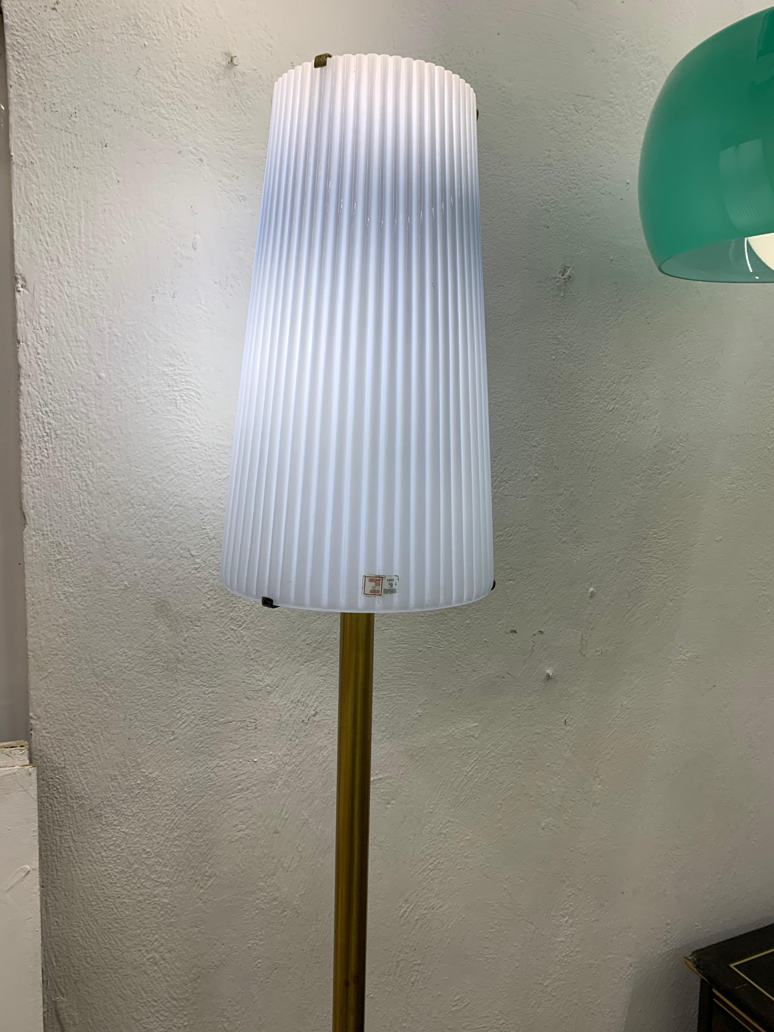 Floor Lamp by Aureliano Toso in Murano Glass and Brass, Italy, circa 1975 For Sale 3