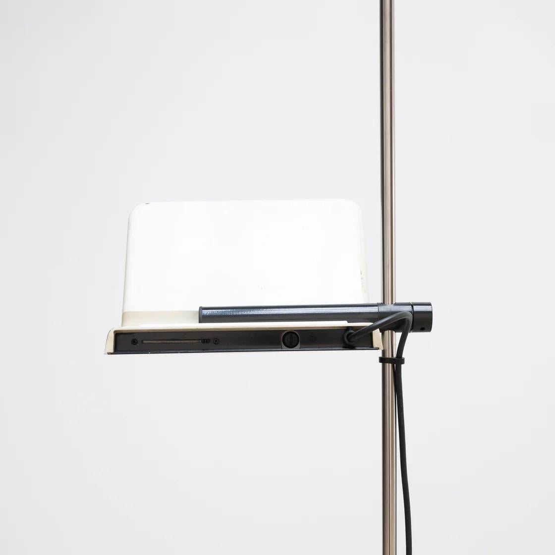 Lámpara de pie de Bruno Gecchelin para Arteluce, Italia, años 70 en venta 1
