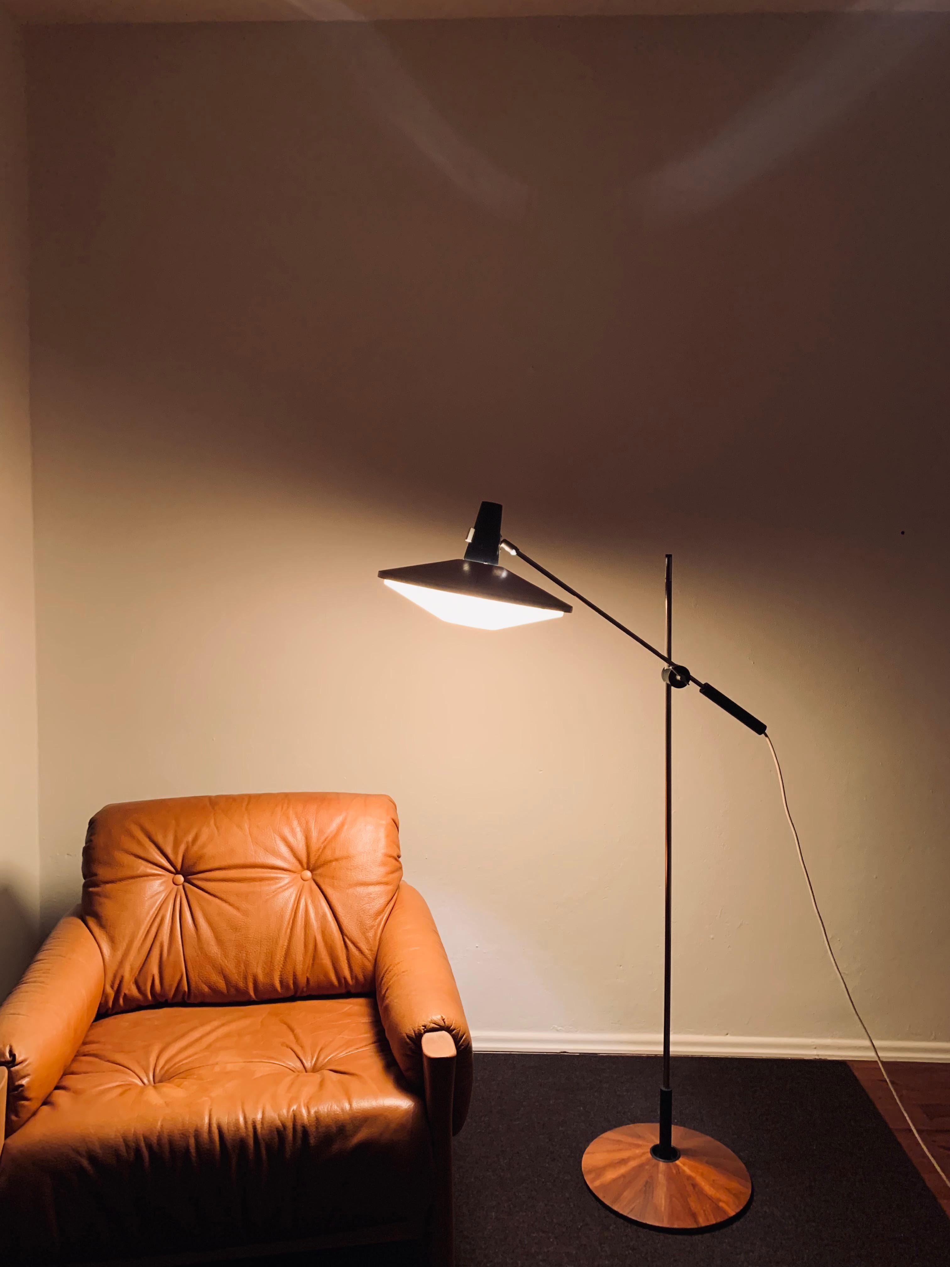 Floor lamp by Georges Frydman for Temde For Sale 6
