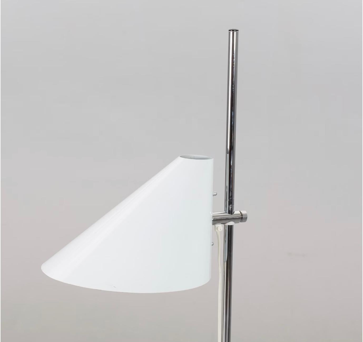 Stehlampe von Hans-Agne Jakobsson / 2 verfügbar (Schwedisch) im Angebot