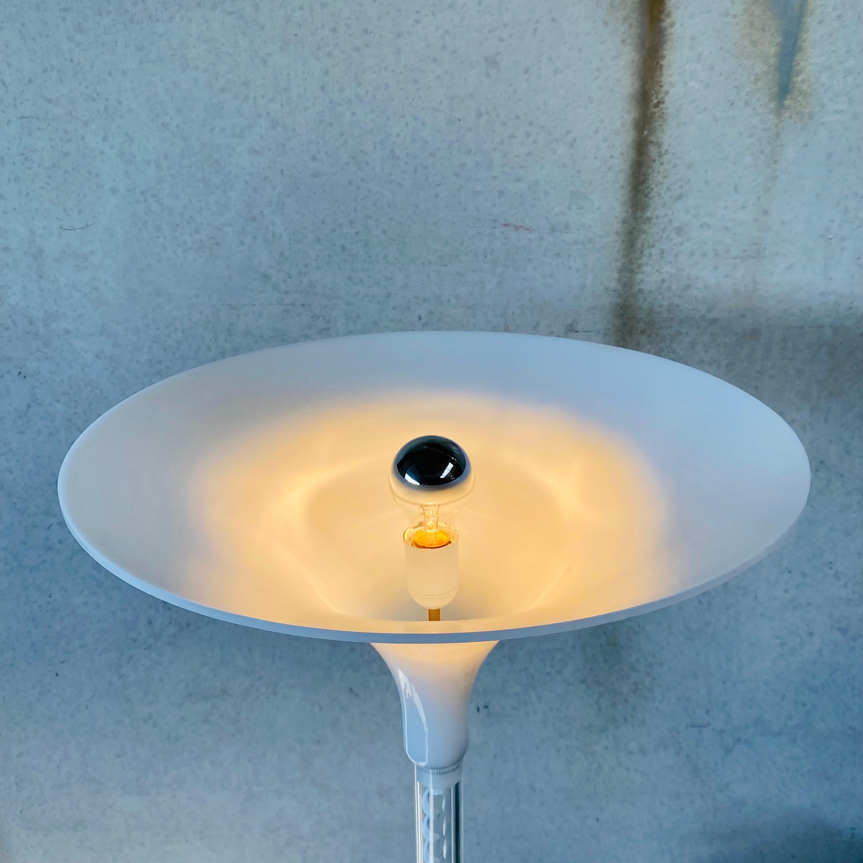 Mid-century lucite Floor Lamp by Harco Loor, the Netherlands, 1980's For Sale 3