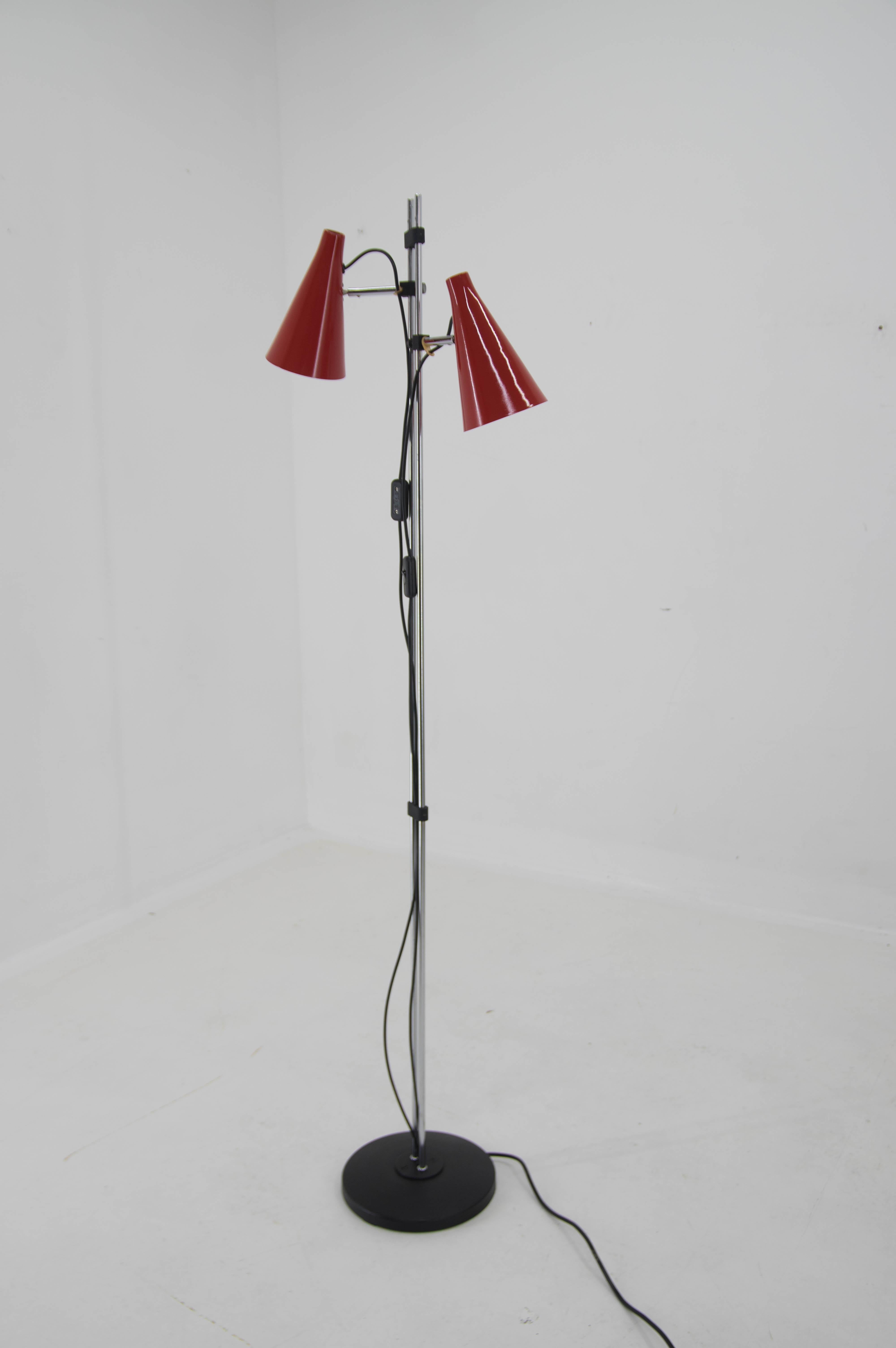 Iconic floor lamp by Josef Hurka for Lidokov, labeled.
Completely restored: new paint, rewired.
Two separate switches.
2 x 40W, E12-E14 bulbs.
US plug adapter included.