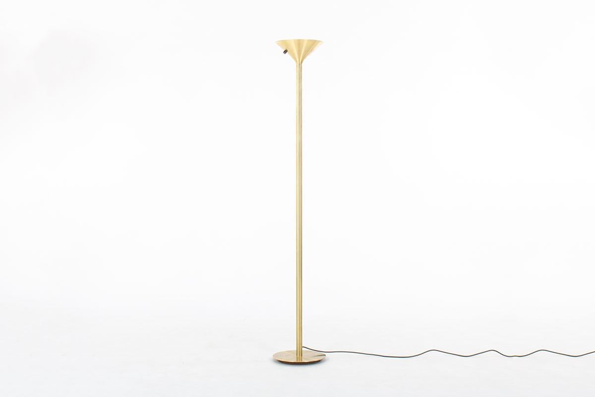Lámpara de pie diseñada por Jacques Grange editada por Maison Meilleur en los años 80
Producido para las tiendas Yves Saint Laurent
Eje cilíndrico grande de latón dorado
Estilo chic