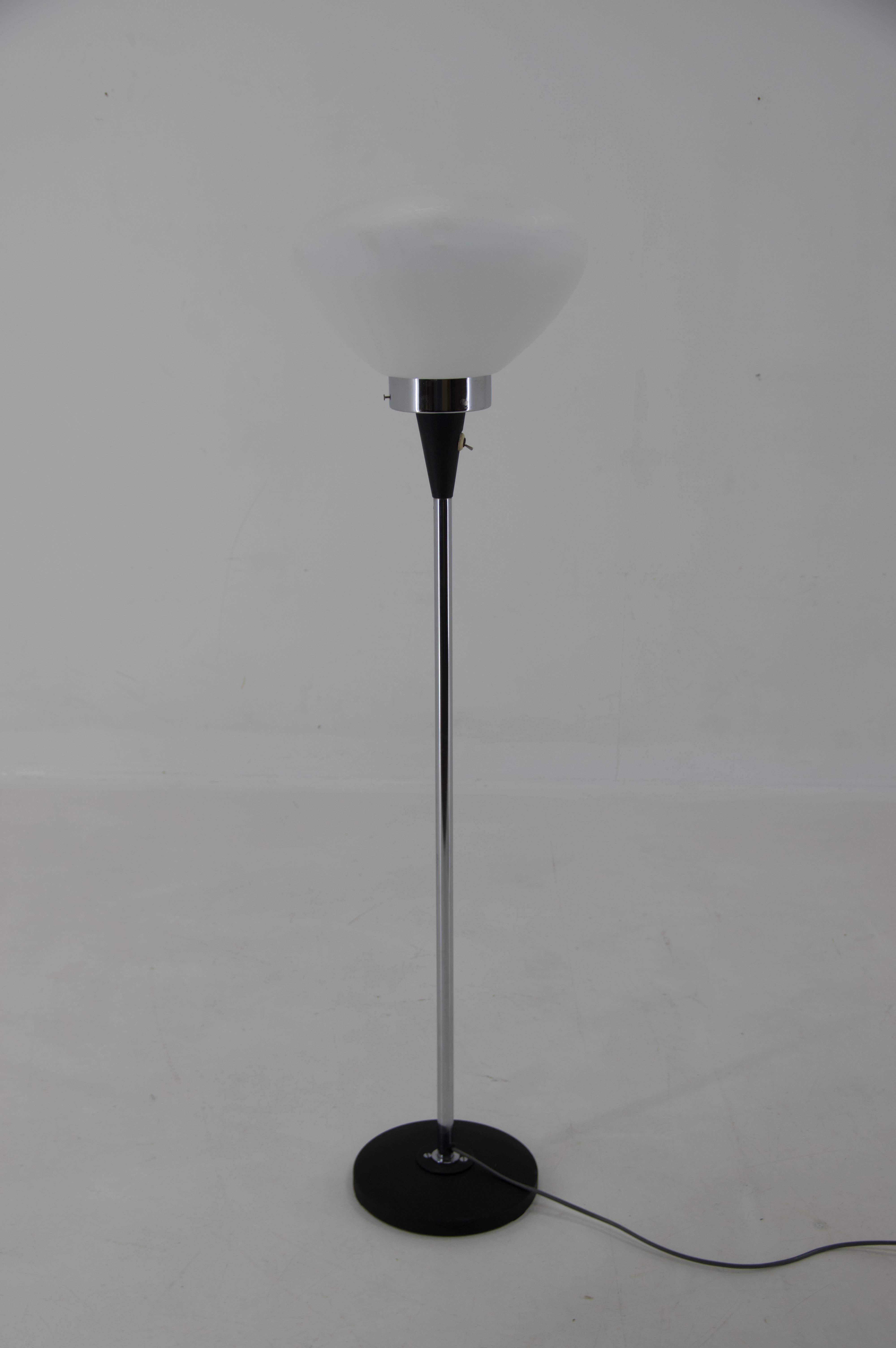 Floor Lamp by Jaroslav Bejvl for Lidokov, 1960s In Good Condition For Sale In Praha, CZ