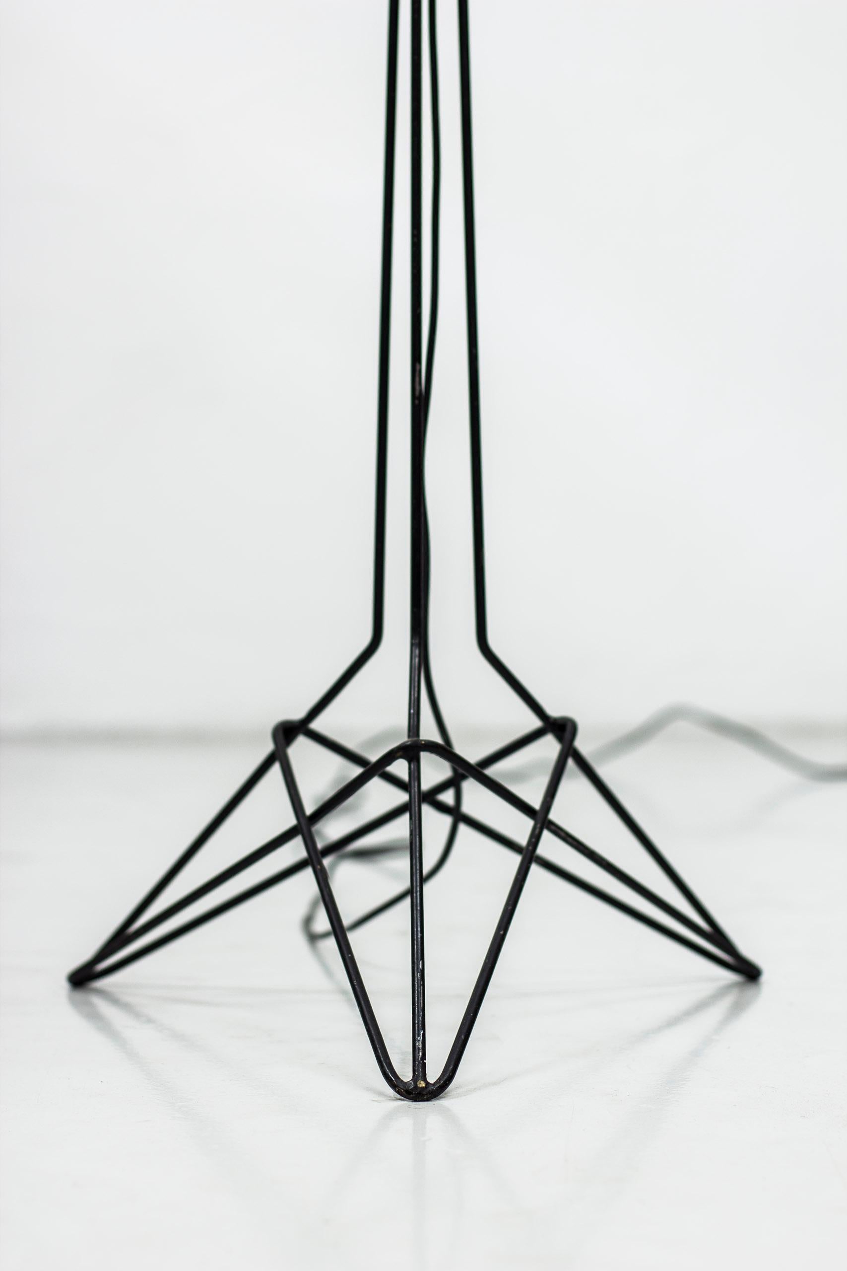 Scandinavian Modern Floor Lamp by Nils Strinning for String Design, Sweden, 1950s