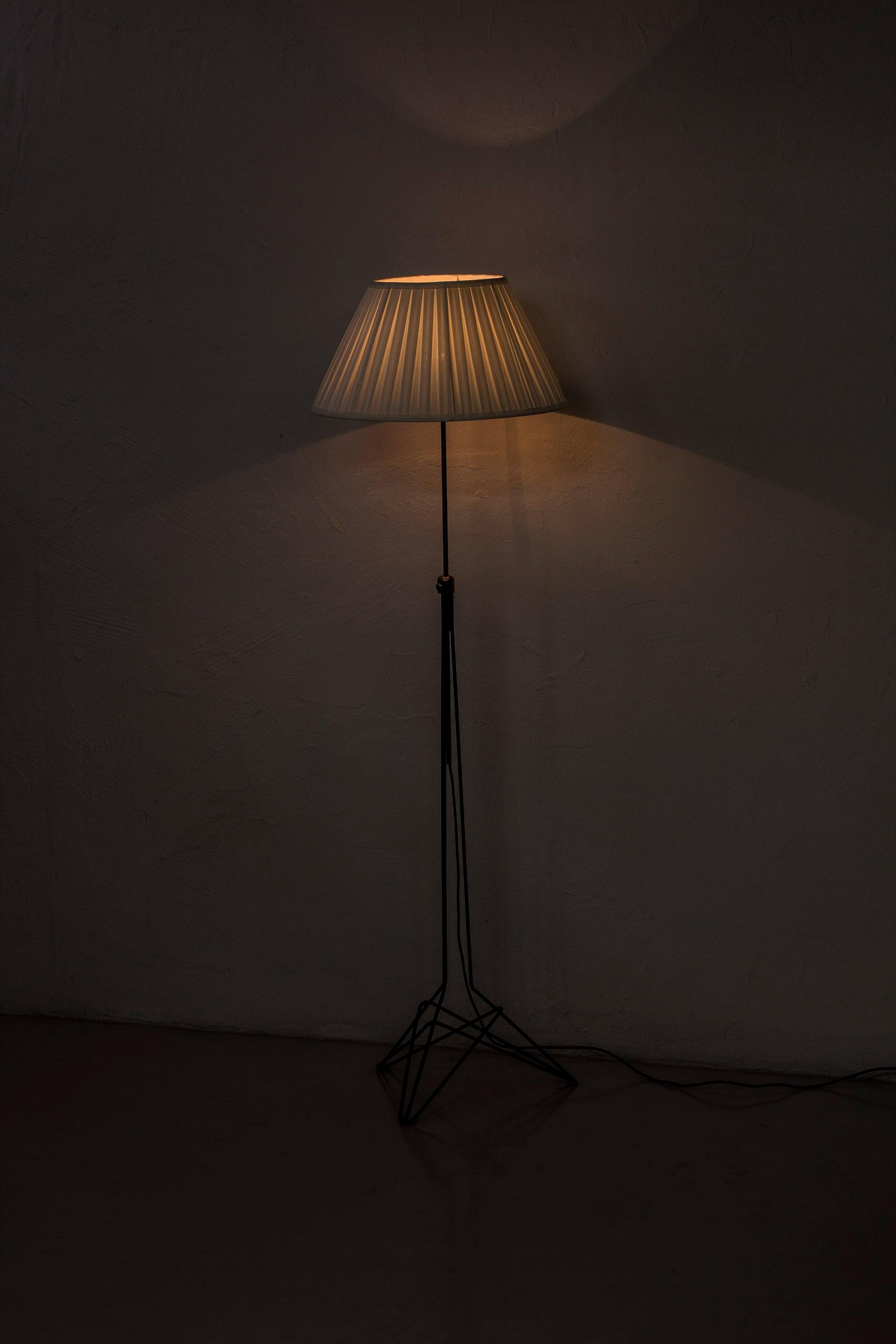 Floor Lamp by Nils Strinning for String Design, Sweden, 1950s 2