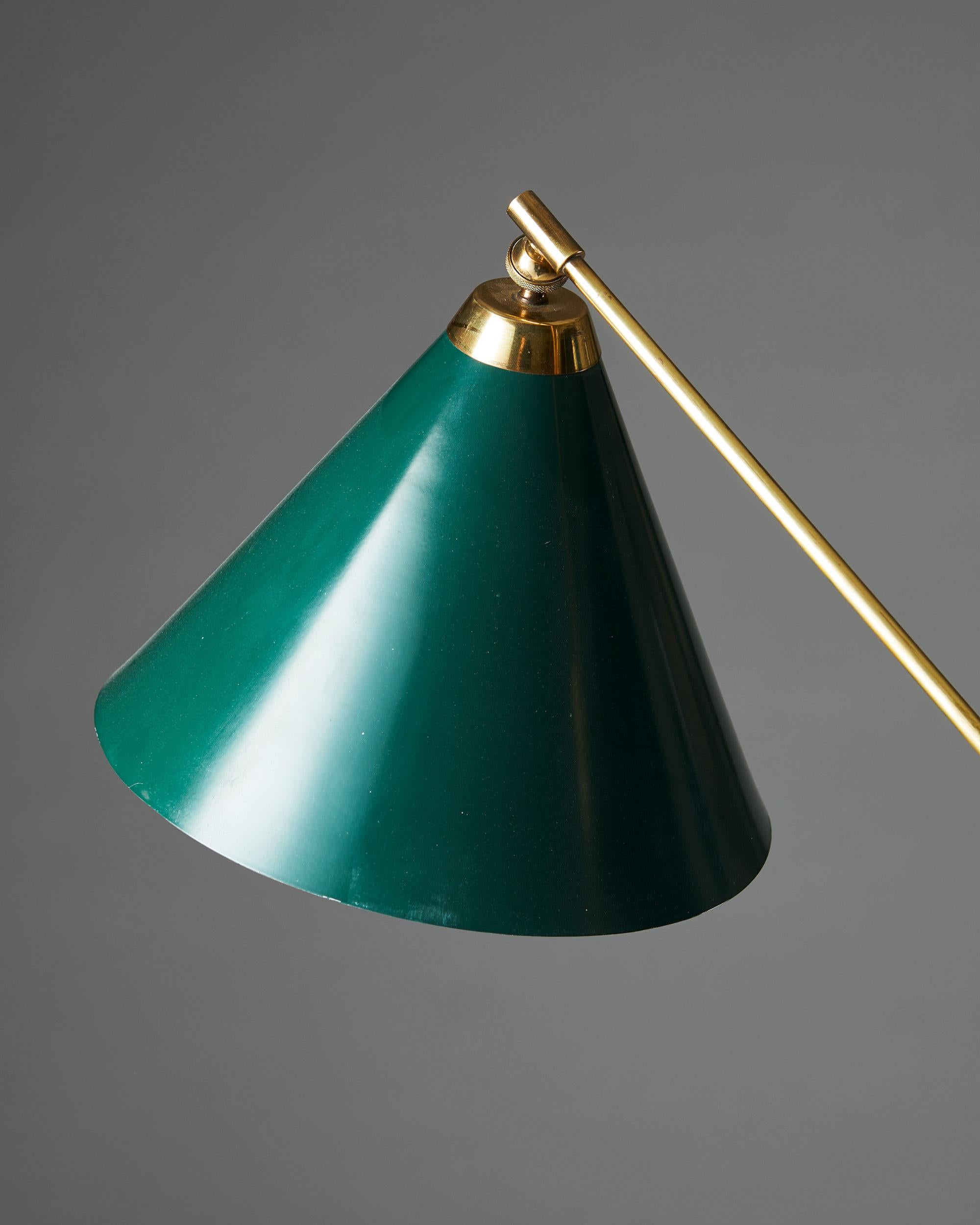 Danish Floor lamp model 376 designed by TH. Valentiner for Poul Dinesen, Denmark. 1960s For Sale