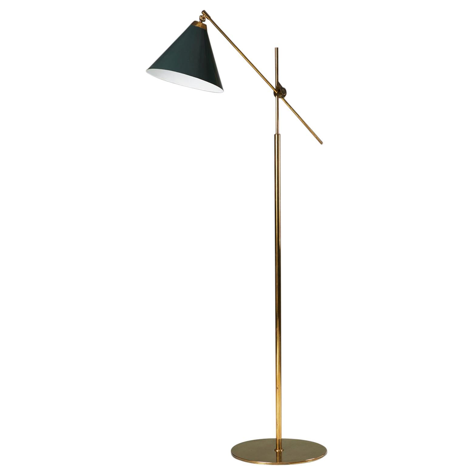 Floor lamp model 376 designed by TH. Valentiner for Poul Dinesen, Denmark. 1960s For Sale