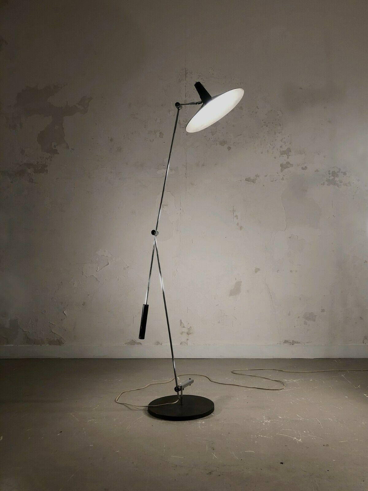 A MID-CENTURY-MODERN FLOOR LAMP by RICO & ROSEMARIE BALTENSWEILER, Swiss 1950 For Sale 5