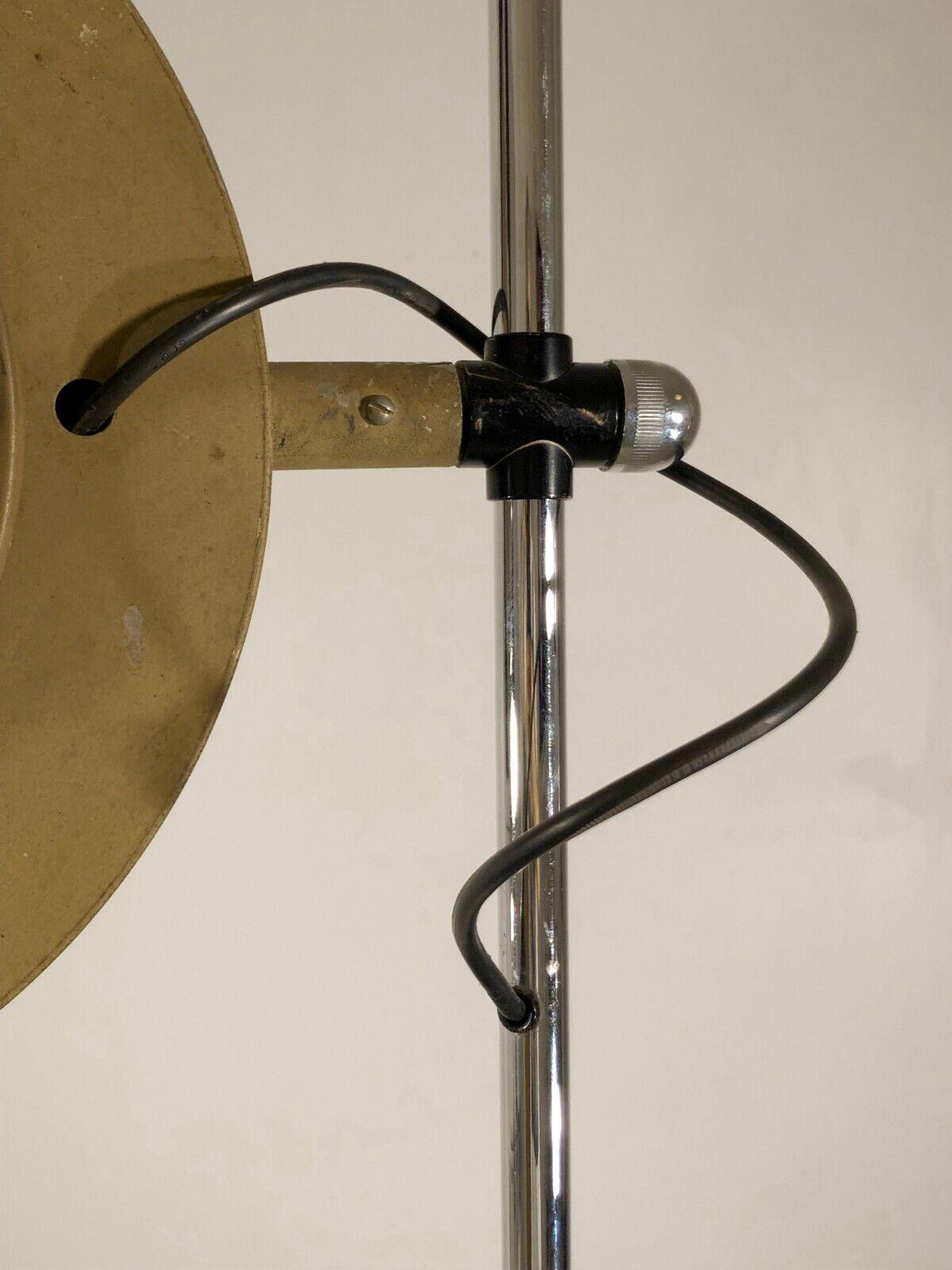 A POST-MODERN Minimal FLOOR LAMP by RICO & ROSEMARIE BALTENSWEILER, Swiss 1970 In Good Condition For Sale In PARIS, FR