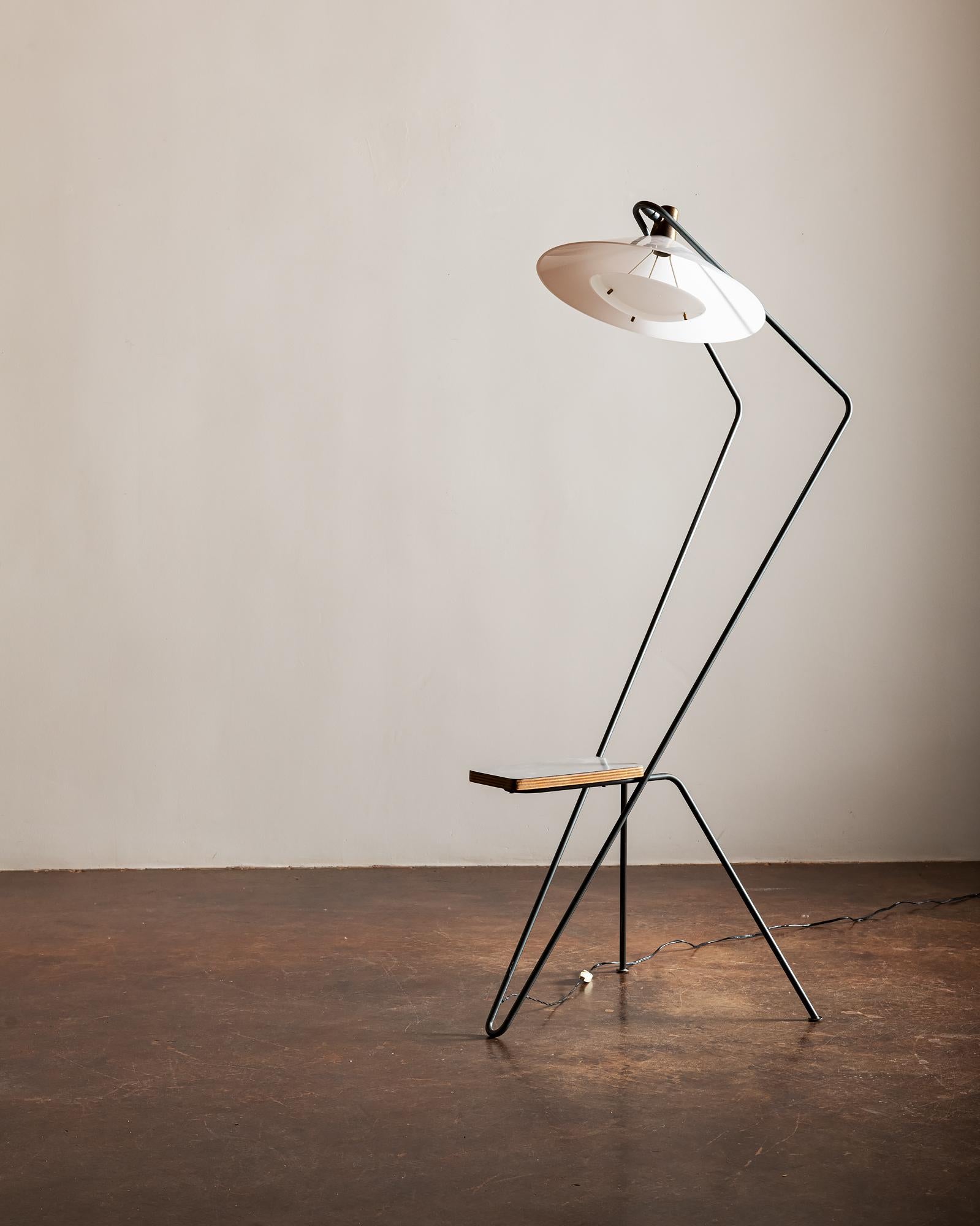 Sculptural steel floor lamp with laminated side table and Perspex shade. Designed by Robert Mathieu, France, 1955.