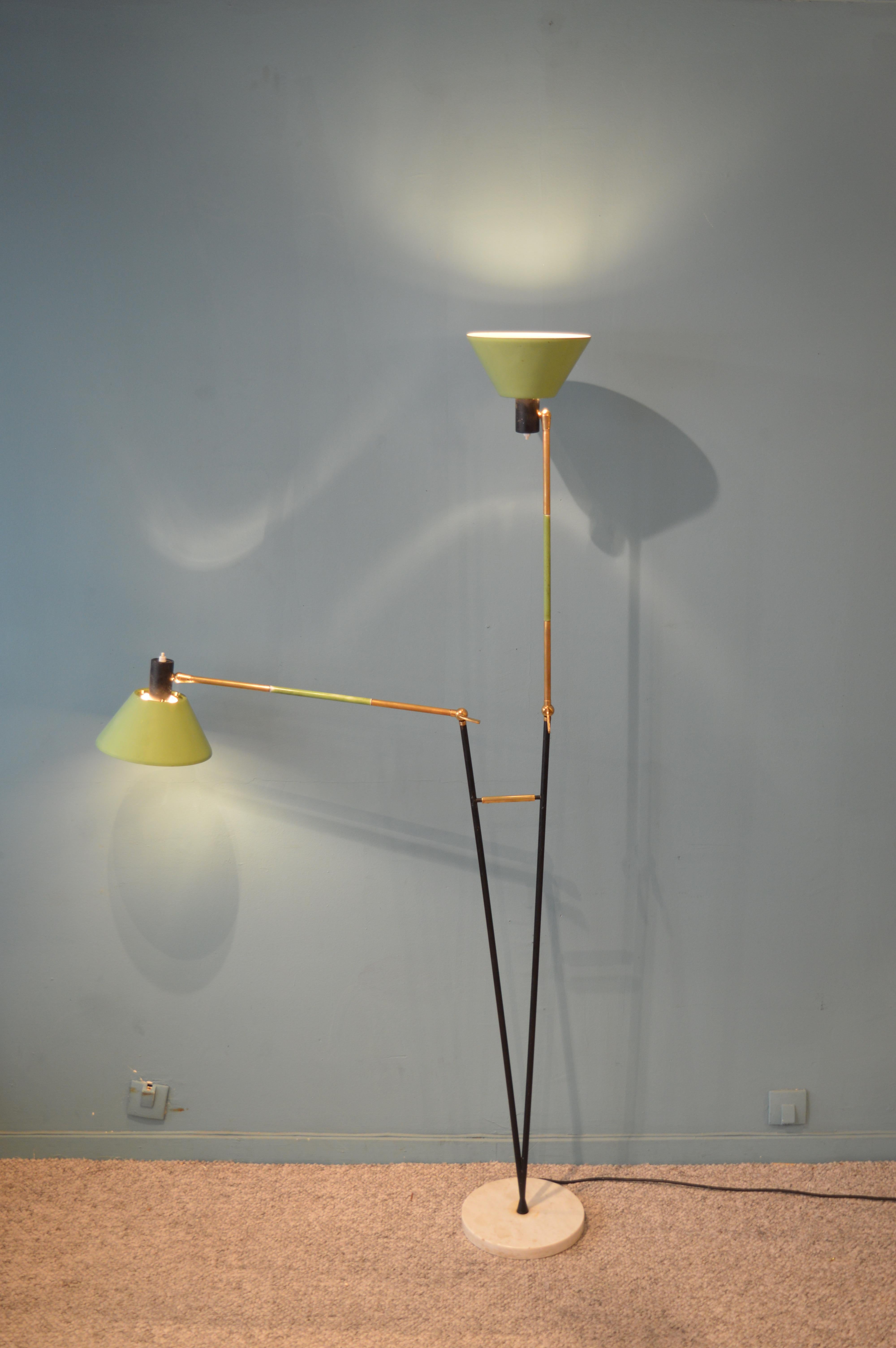 Rare and decorative floor lamp by Stilux Milano
Marble brass and lacquered metal
Signed inside Stilux Milano
Italian work circa 1960.