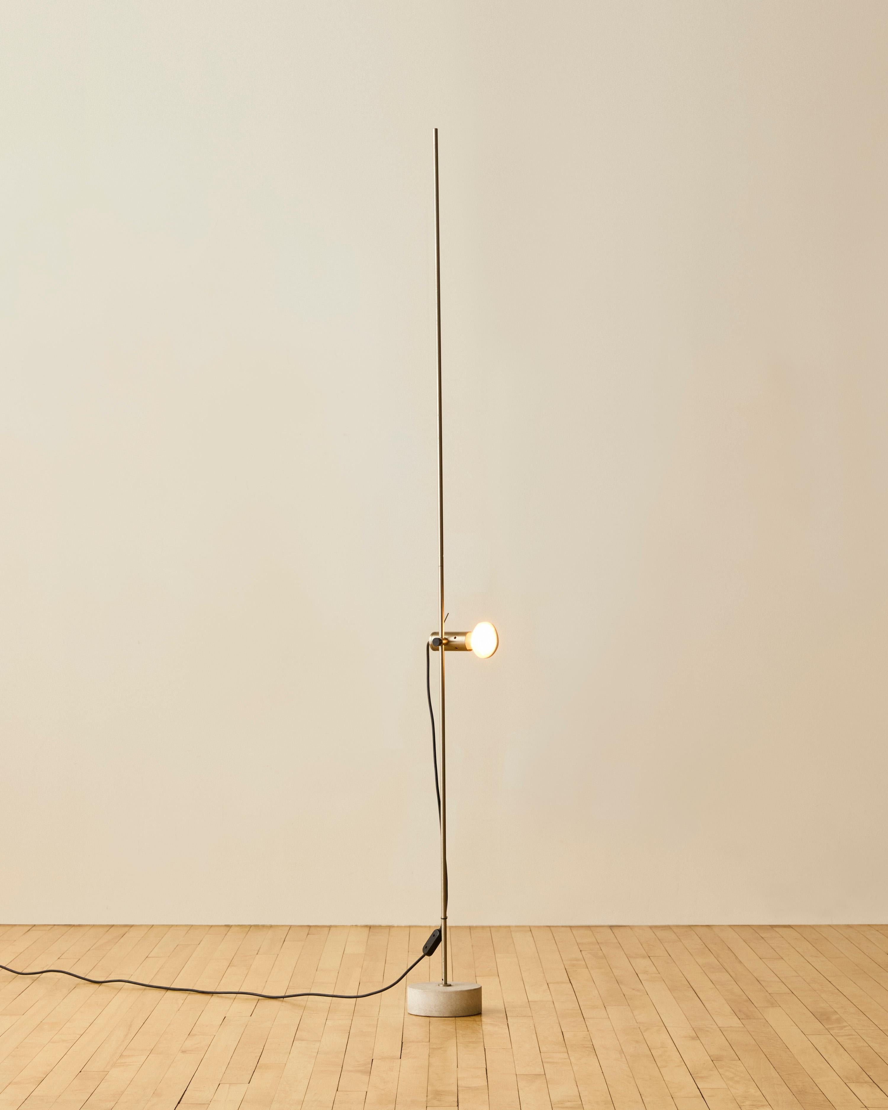 Lámpara de pie de Tito Agnoli para Oluce Model No. 387 Chapado en venta