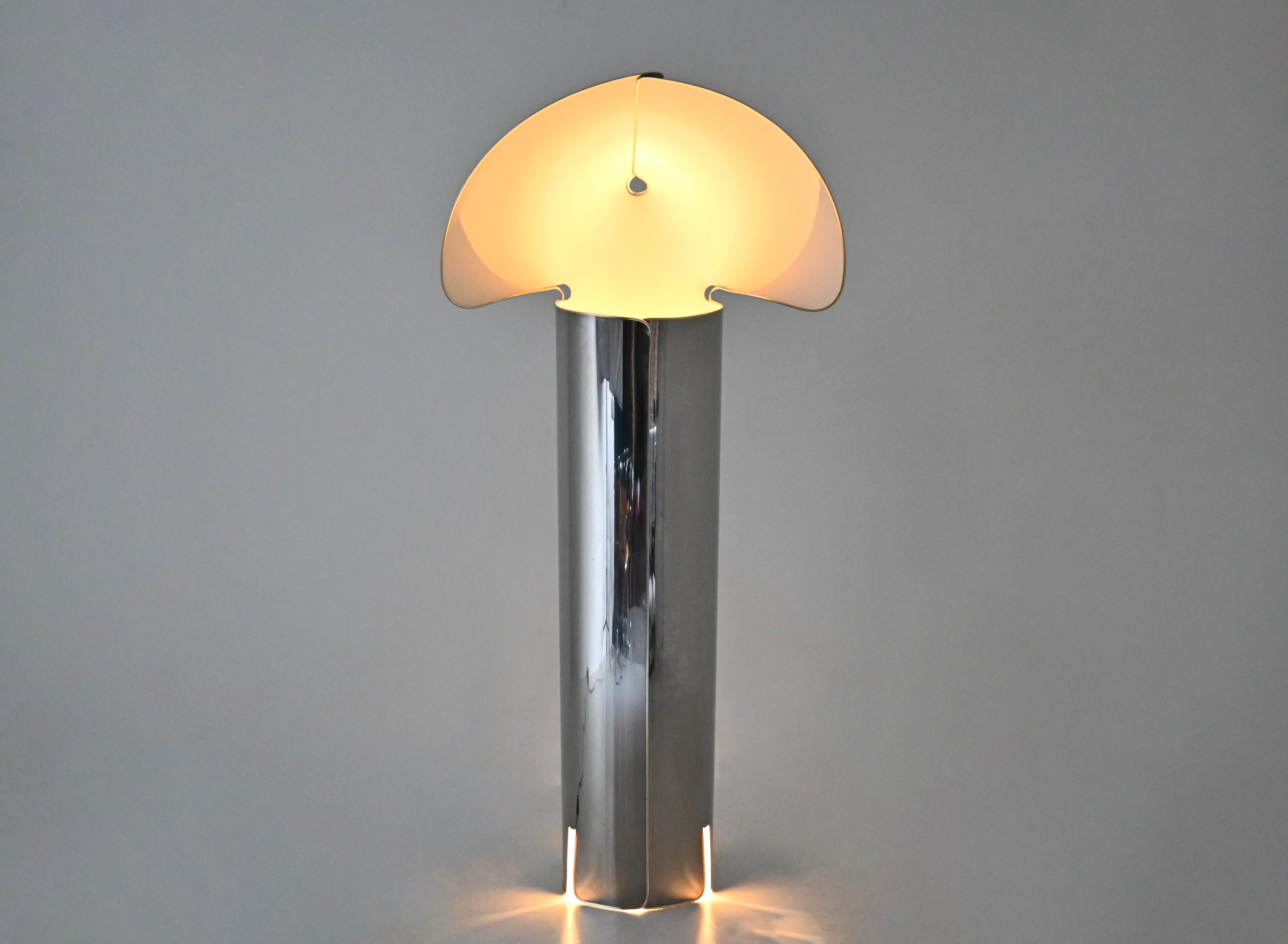Floor lamp «Chiara» by Mario Bellini for Flos, 1960s, 1st edition In Good Condition In bruxelles, BE