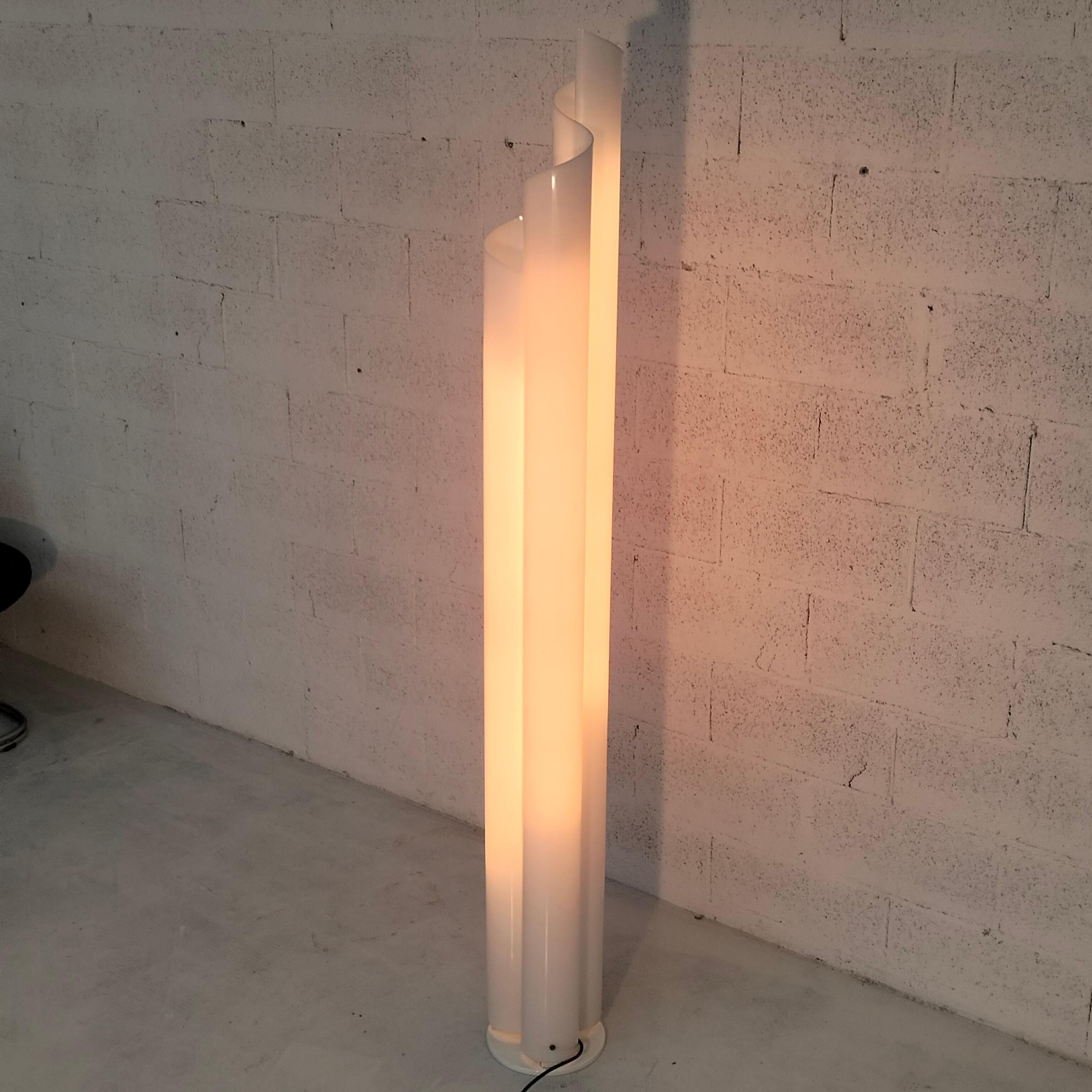 Floor lamp Chimera by Vico Magistretti for Artemide  60s, 70’s 4