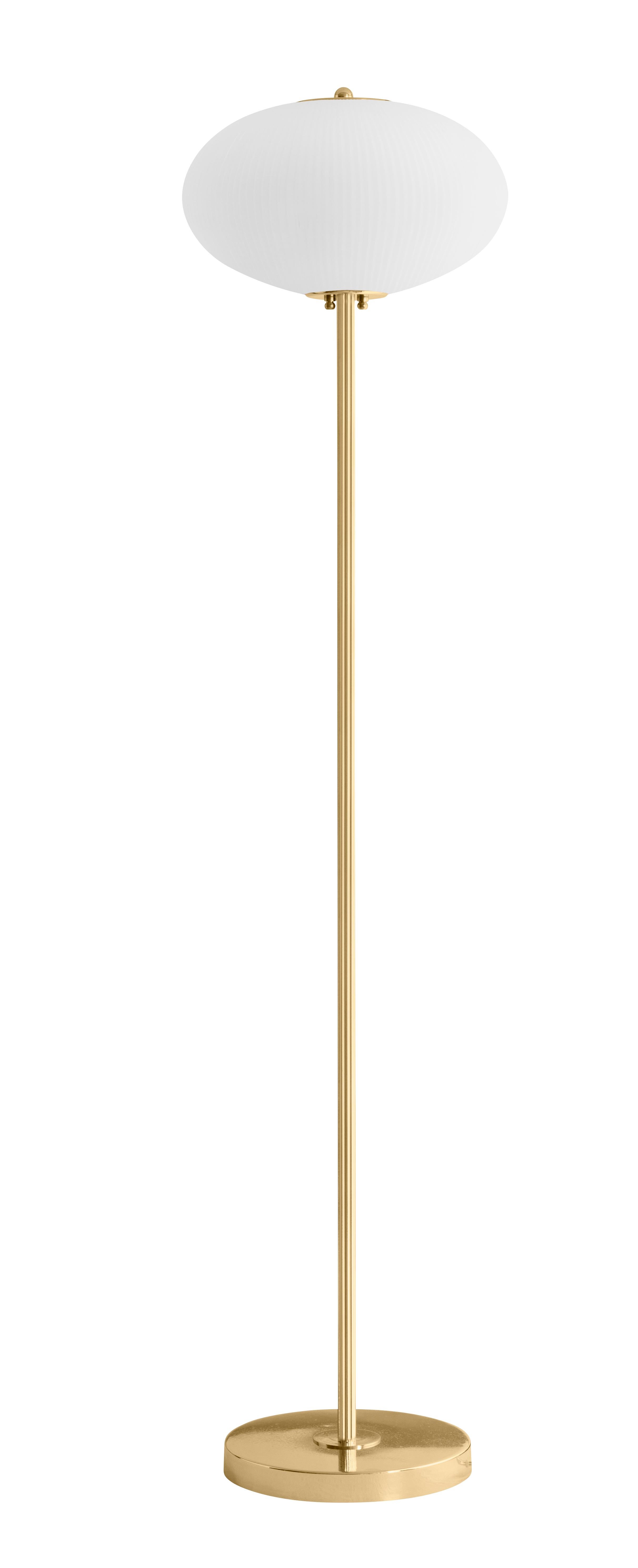 Floor lamp China 07 by Magic Circus Editions
Dimensions: H 150 x W 32 x D 32 cm, also available in H 140, 160
Materials: Brass, mouth blown glass sculpted with a diamond saw
Colour: enamel soft white

Available finishes: Brass, nickel
Available