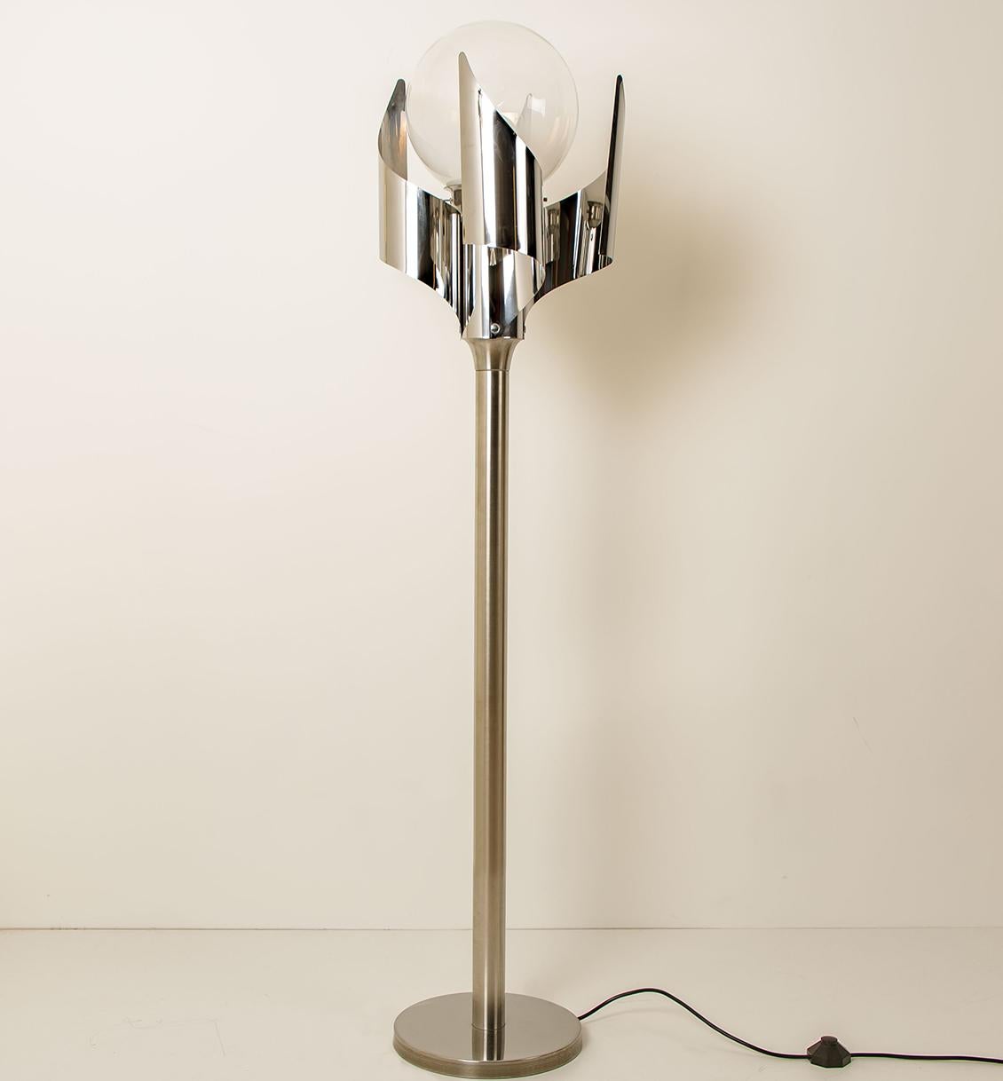 Steel Floor Lamp Chrome Blown Glass by Reggiani, Italy, 1970 For Sale