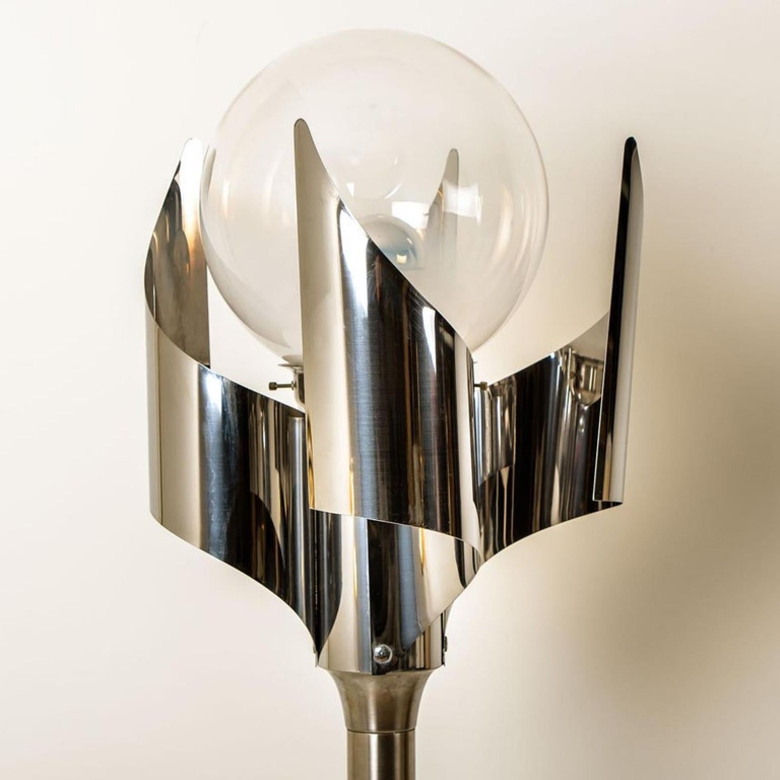 Stehlampe aus verchromtem mundgeblasenem Glas von Reggiani, Italien, 1970 (Stahl) im Angebot