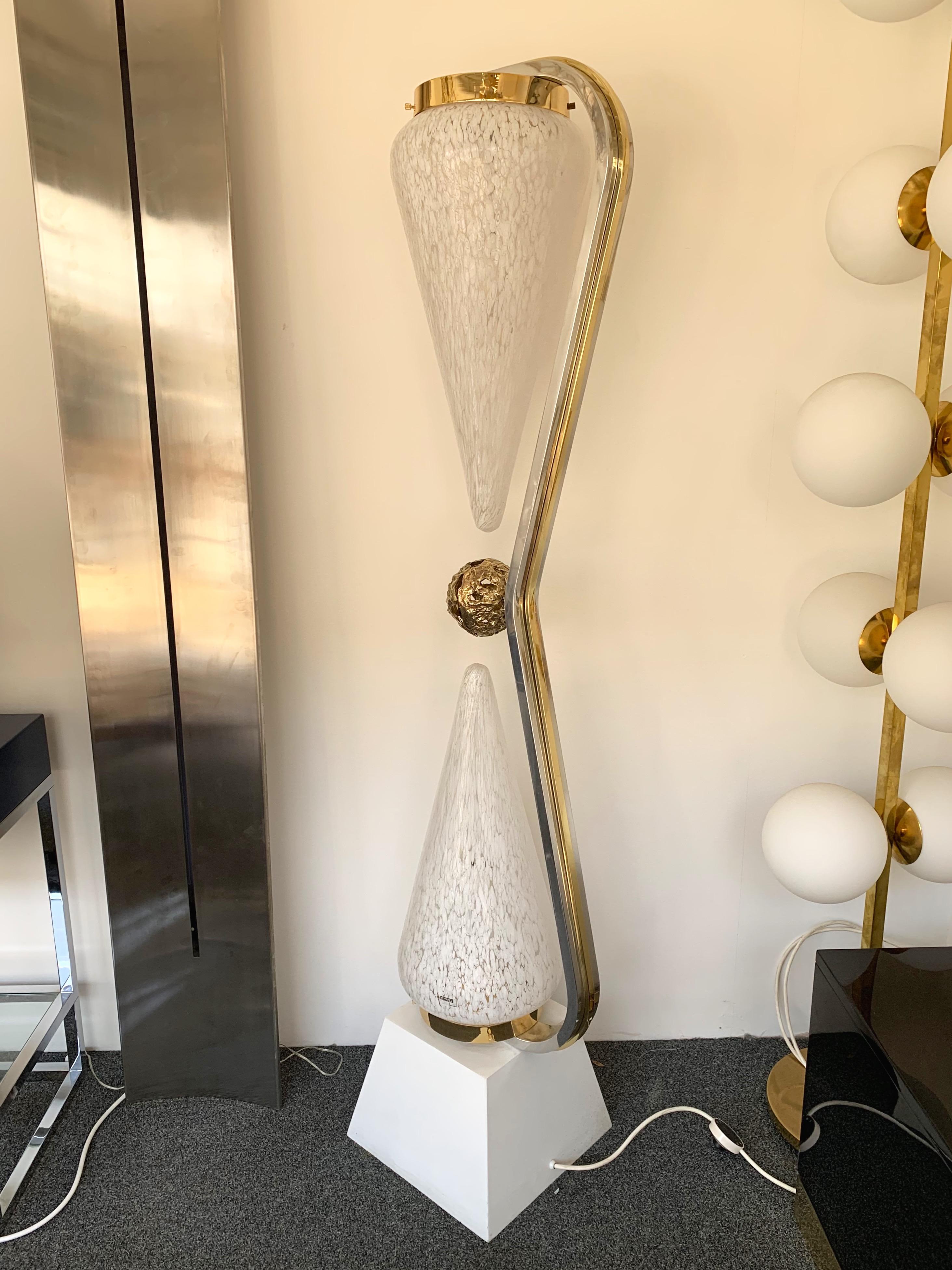 Unique piece very fine Clessidra floor lamp by Angelo Brotto for Esperia. White lacquered metal base, metal chrome, brass, blown Murano glass cone diffusor. The centre brass fusion ball is tipical from Brotto work, intern lightning, very fine screw