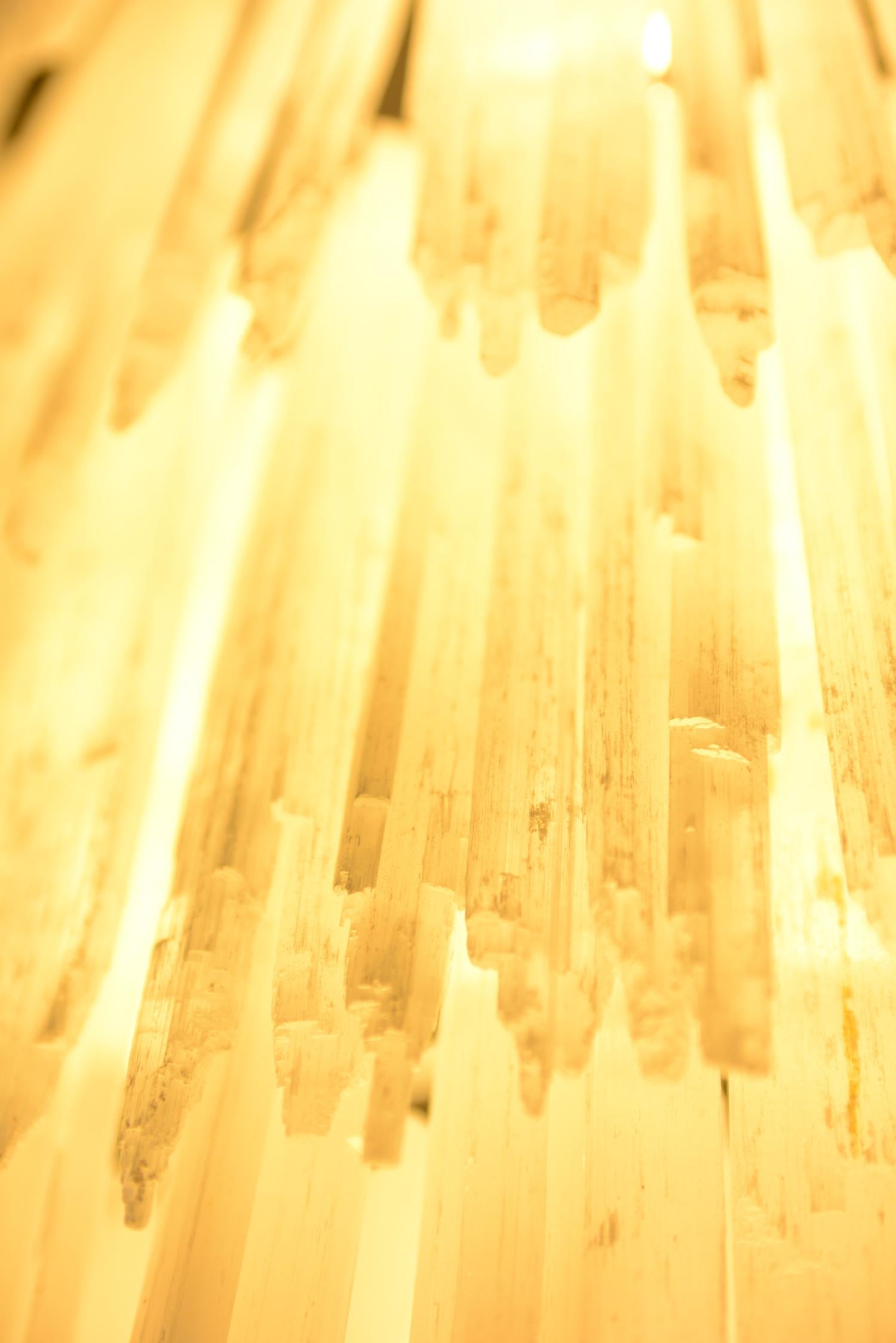 Floor Lamp Crystal in Selenite In New Condition In Paris, FR