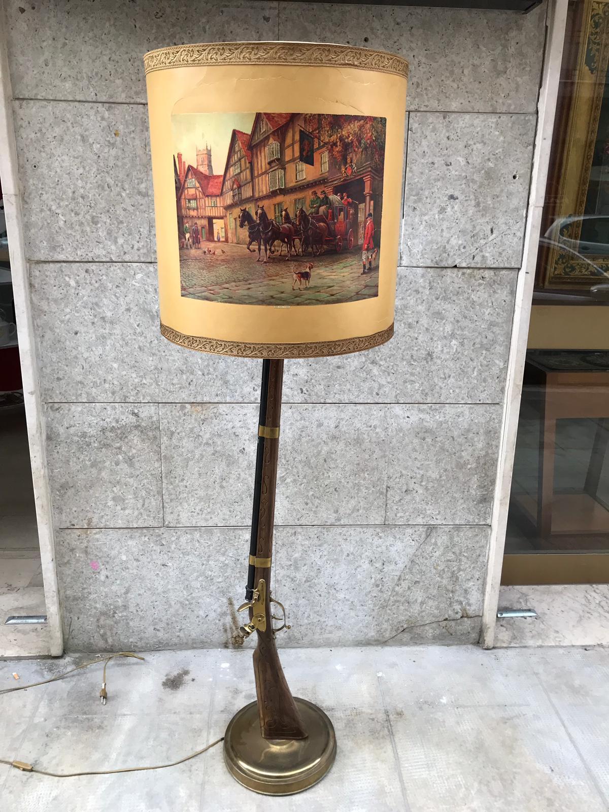 Floor Lamp Depicting a Rifle with a Midcentury Printed Lampshade For Sale 6