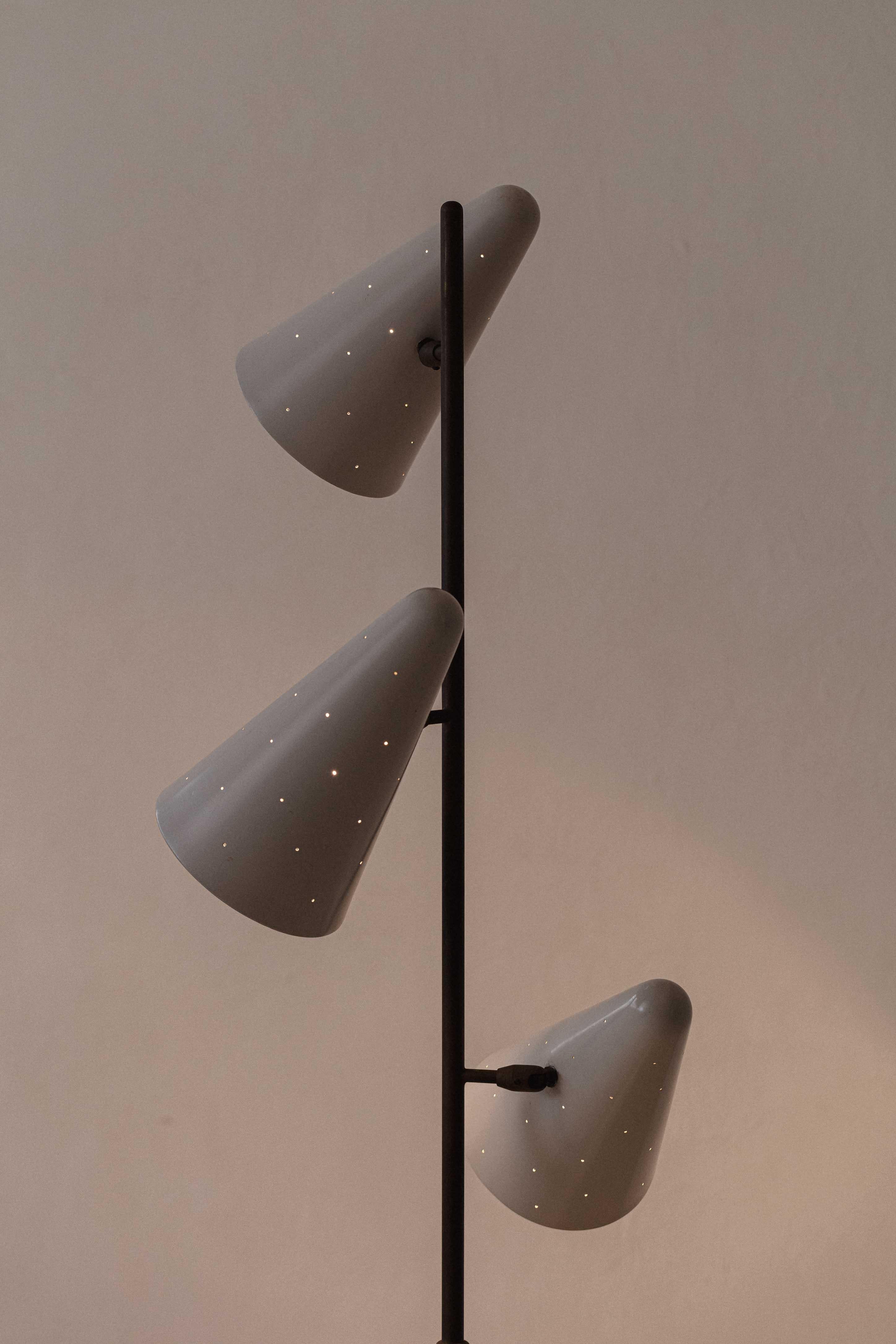 Floor Lamp, Design Attributed to Martin Eisler, Forma S.A., Brazil, 1950s In Good Condition For Sale In New York, NY
