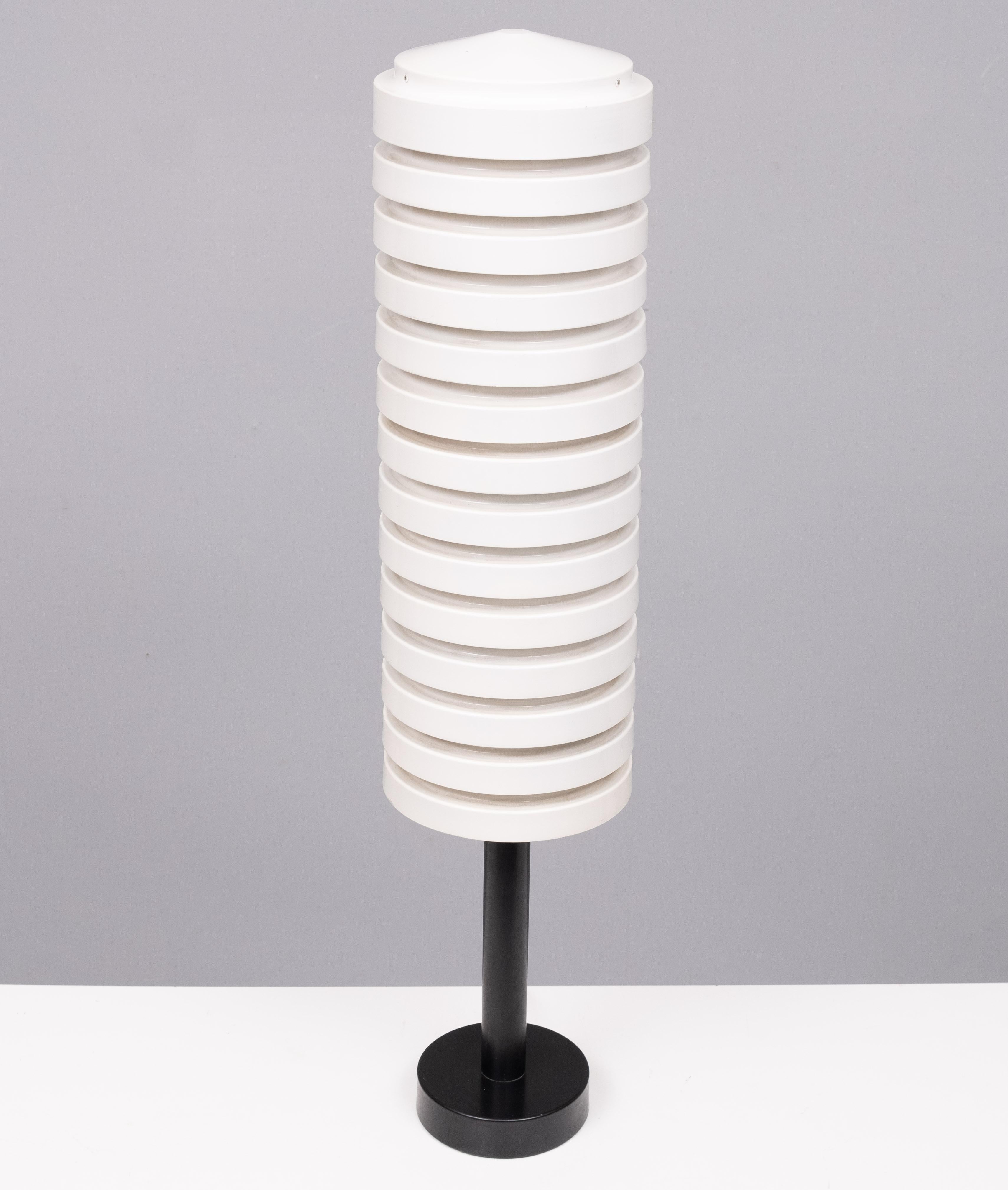 Lámpara de pie Diseño de  Hans Agne Jacobsen para  AB Markaryd Años 60 Sueco en venta