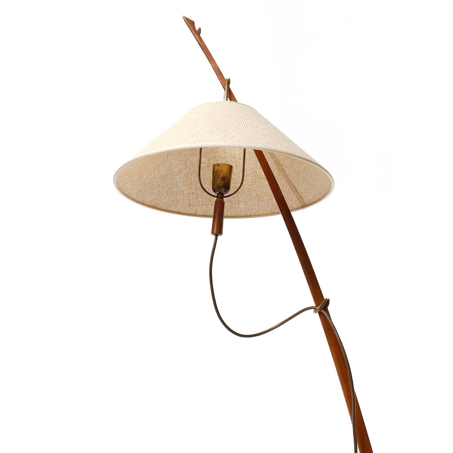 Floor Lamp 'Dornstab' No. 2076 by J.T. Kalmar, Patinated Brass Wood Cane, 1960 For Sale 2