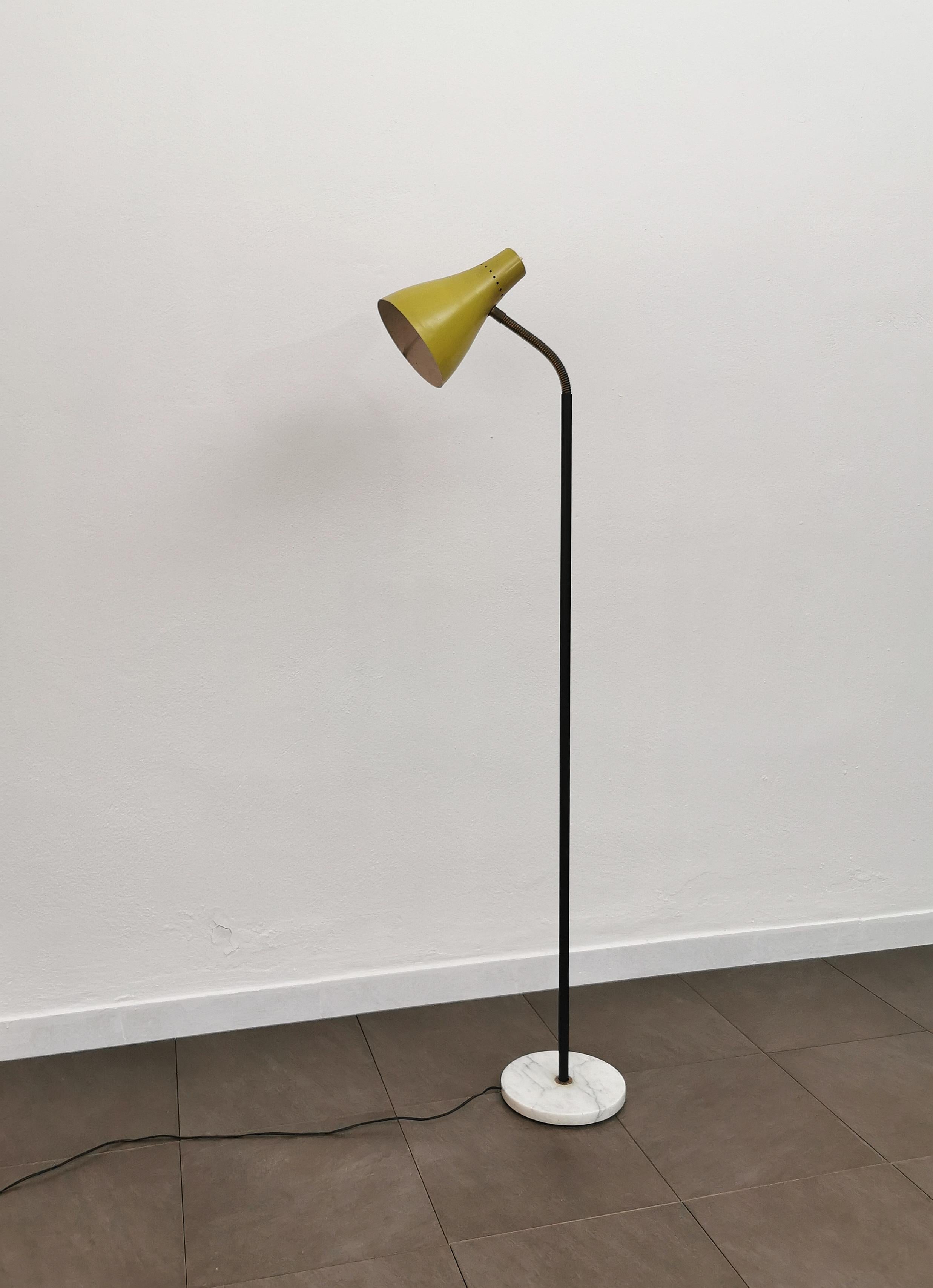 Floor Lamp Aluminum Yellow Marble Metal MidCentury Italian Design 1950s In Good Condition In Palermo, IT