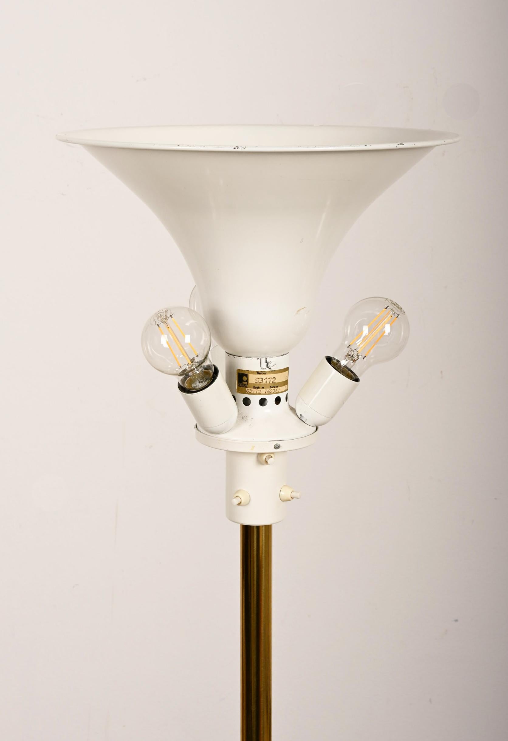 Stehlampe, Fagerhults Beleuchtung aus den 1960er Jahren (Schwedisch) im Angebot