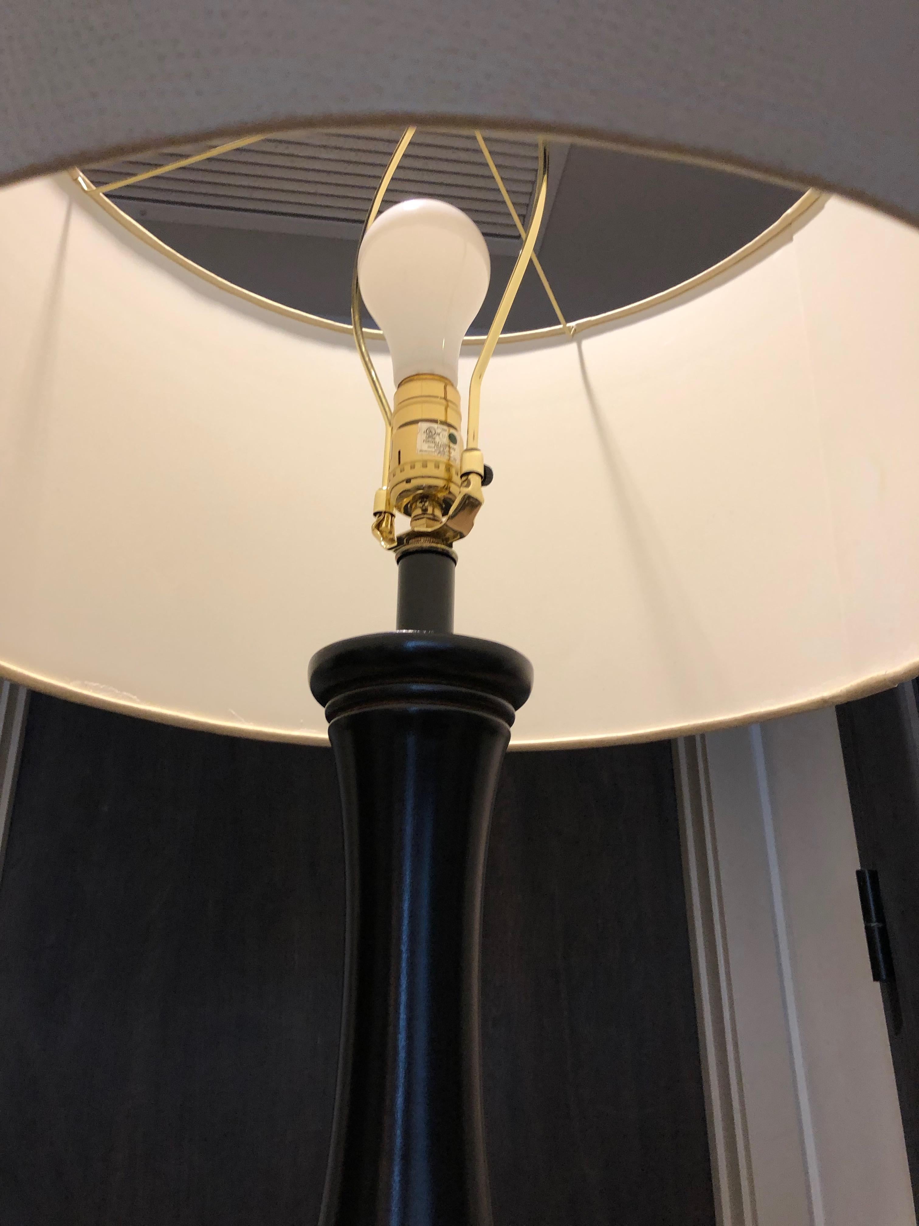 Floor Lamp In Excellent Condition For Sale In Sarasota, FL