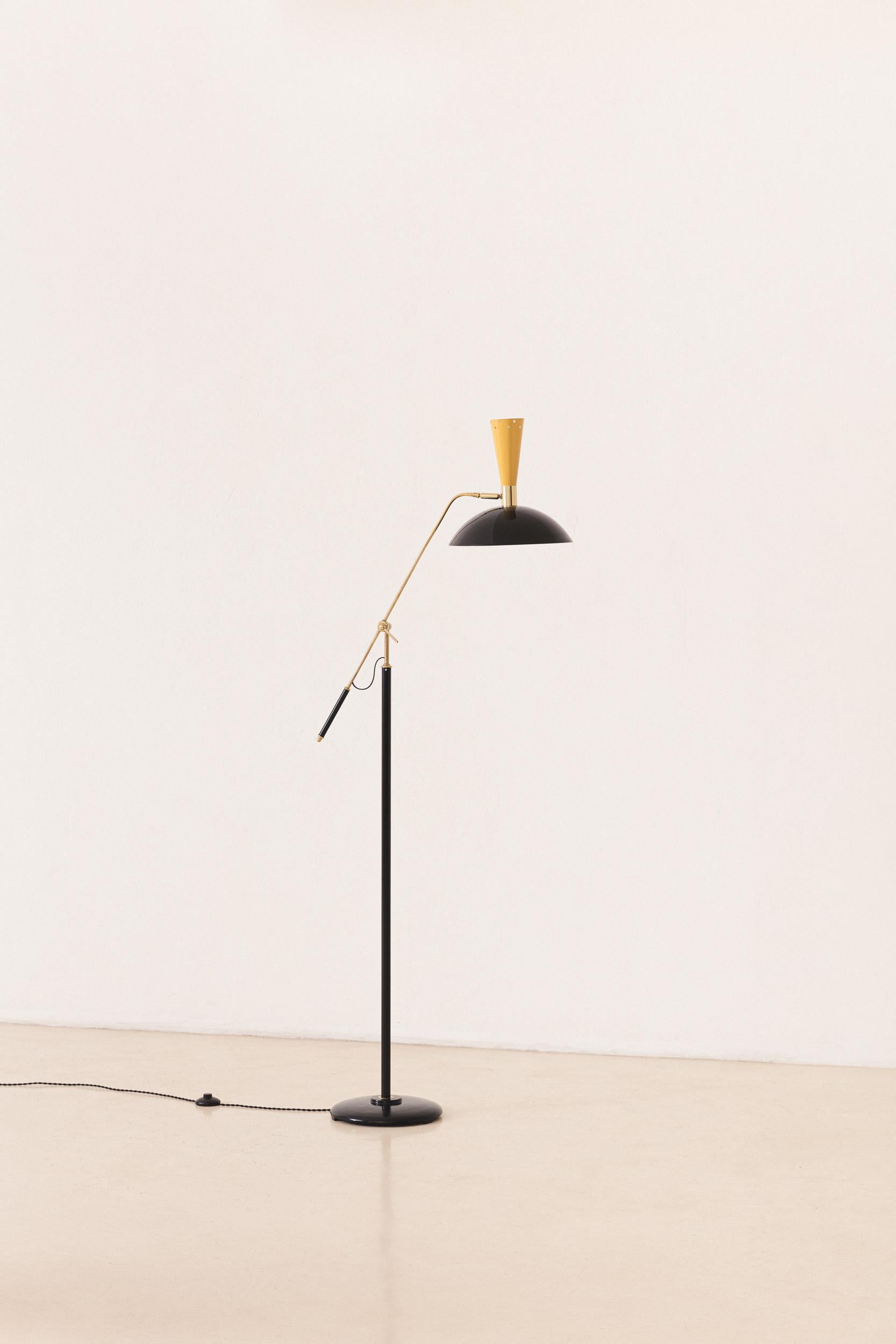 Aluminium Design Modernity du milieu du siècle, Lampadaire par Artiste Unknown, circa 1950s en vente