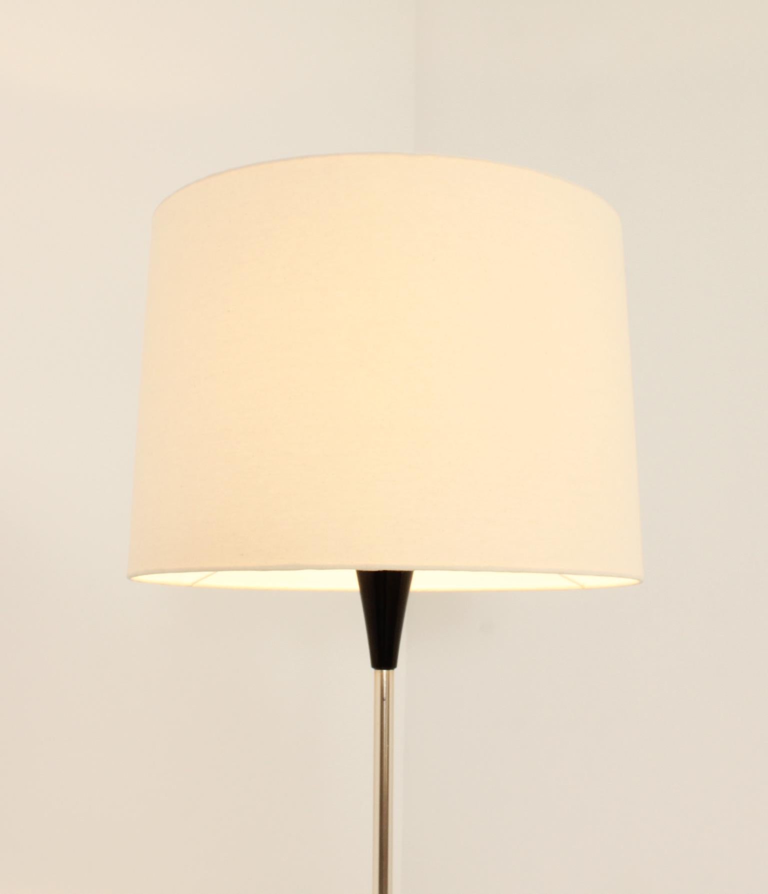 Floor Lamp from 1950's with Tripod Wood Base, France For Sale 2