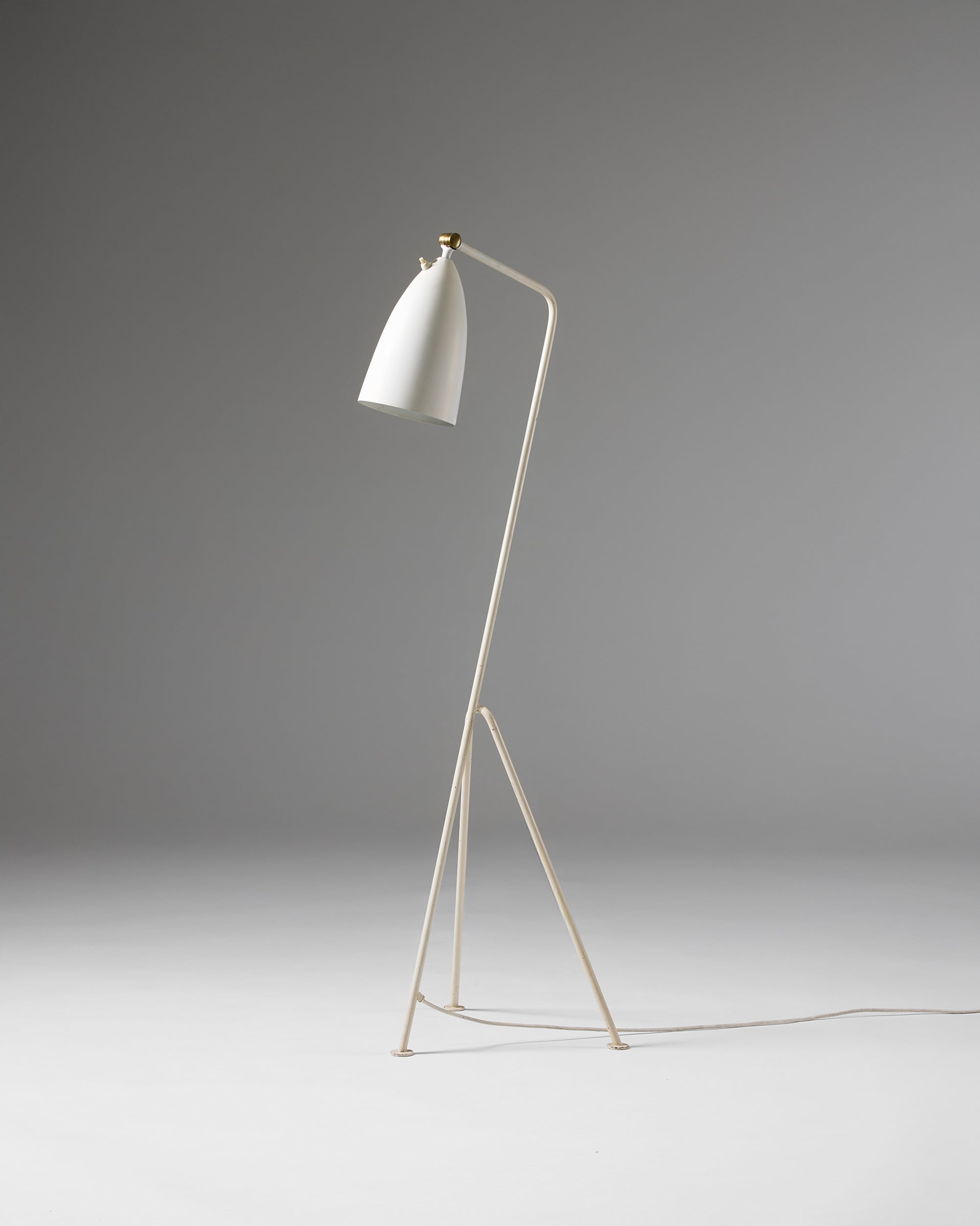 Lampadaire 'Grasshopper' par Greta Magnusson-Grossman pour Bergboms, Suède, années 1950.

Métal laqué.

H : 124 cm.