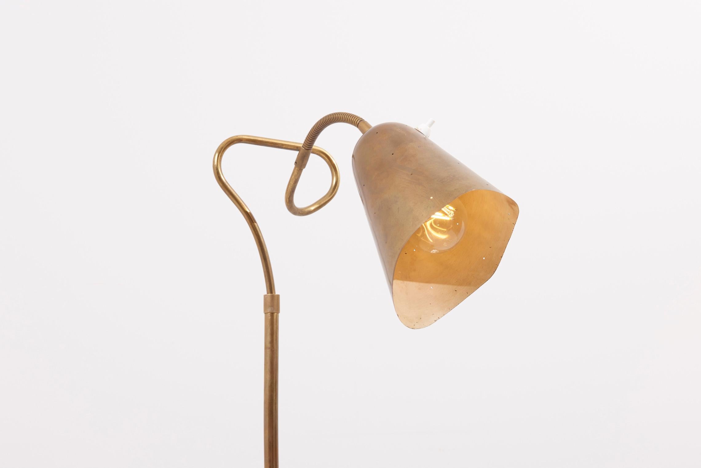 Floor Lamp in Brass, 1940s 3
