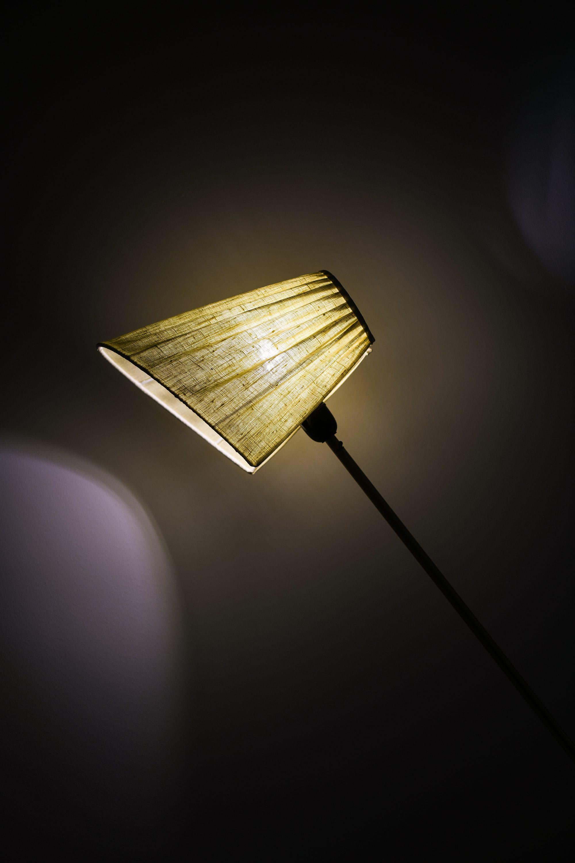 Floor Lamp in Brass and Fabric Attributed to Hans Bergström, 1950's For Sale 1