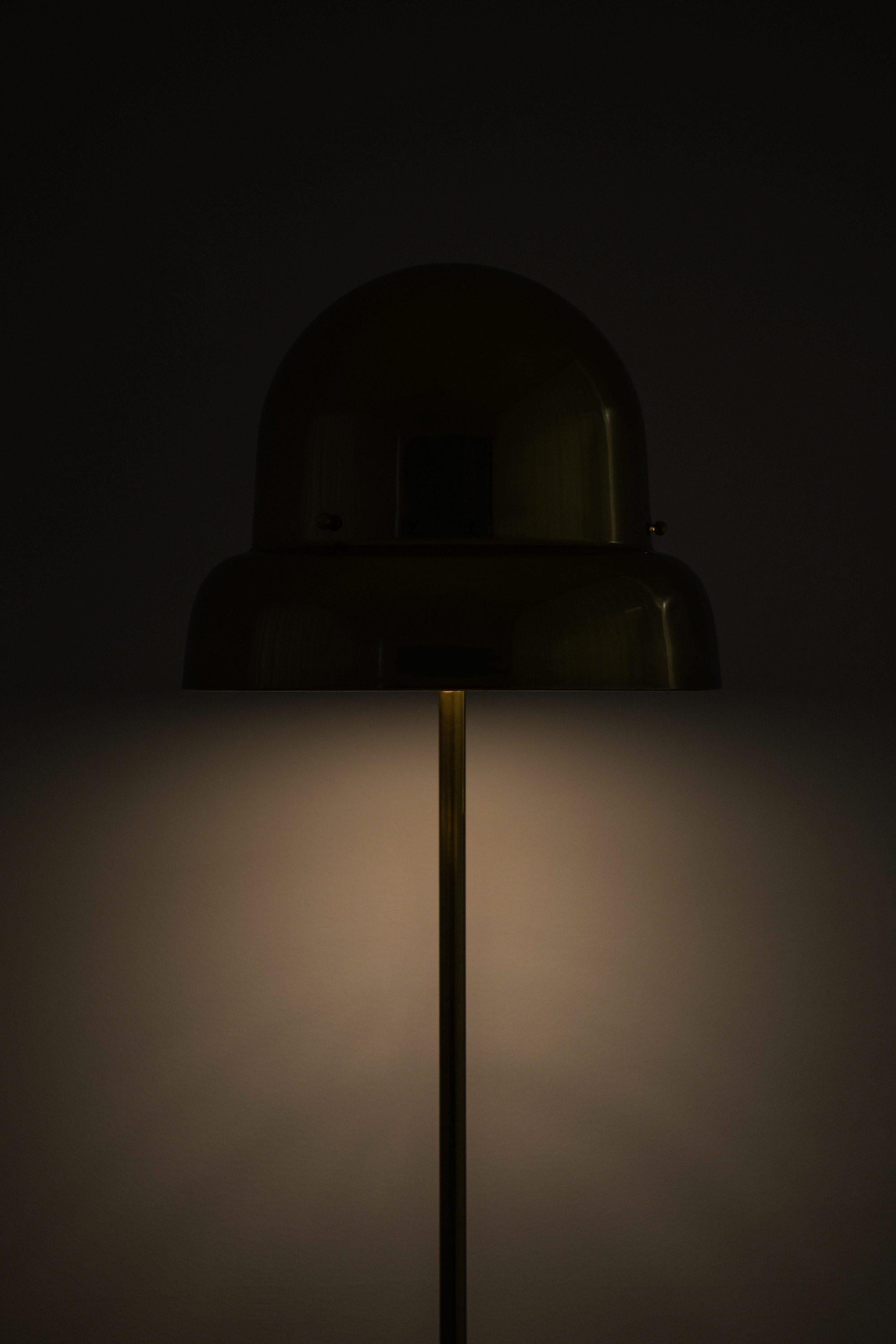 Lampada da terra in ottone e plastica di Eje Ahlgren, anni '70 in vendita 1