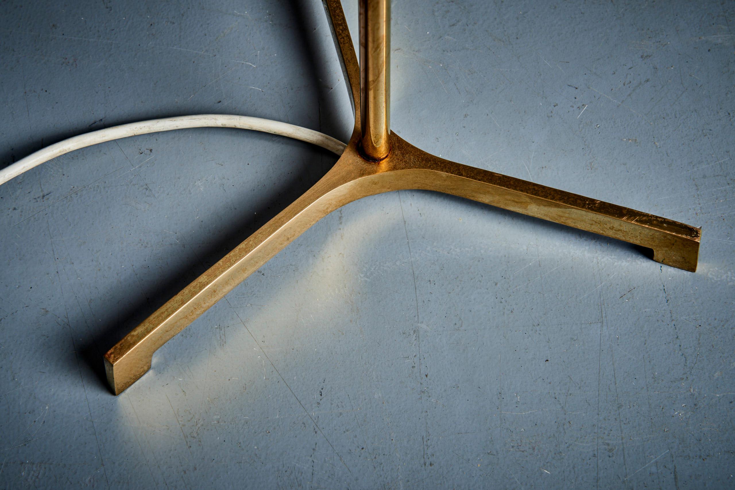 Floor Lamp in Brass and Rosewood by Kalmar Austria - 1960s For Sale 1