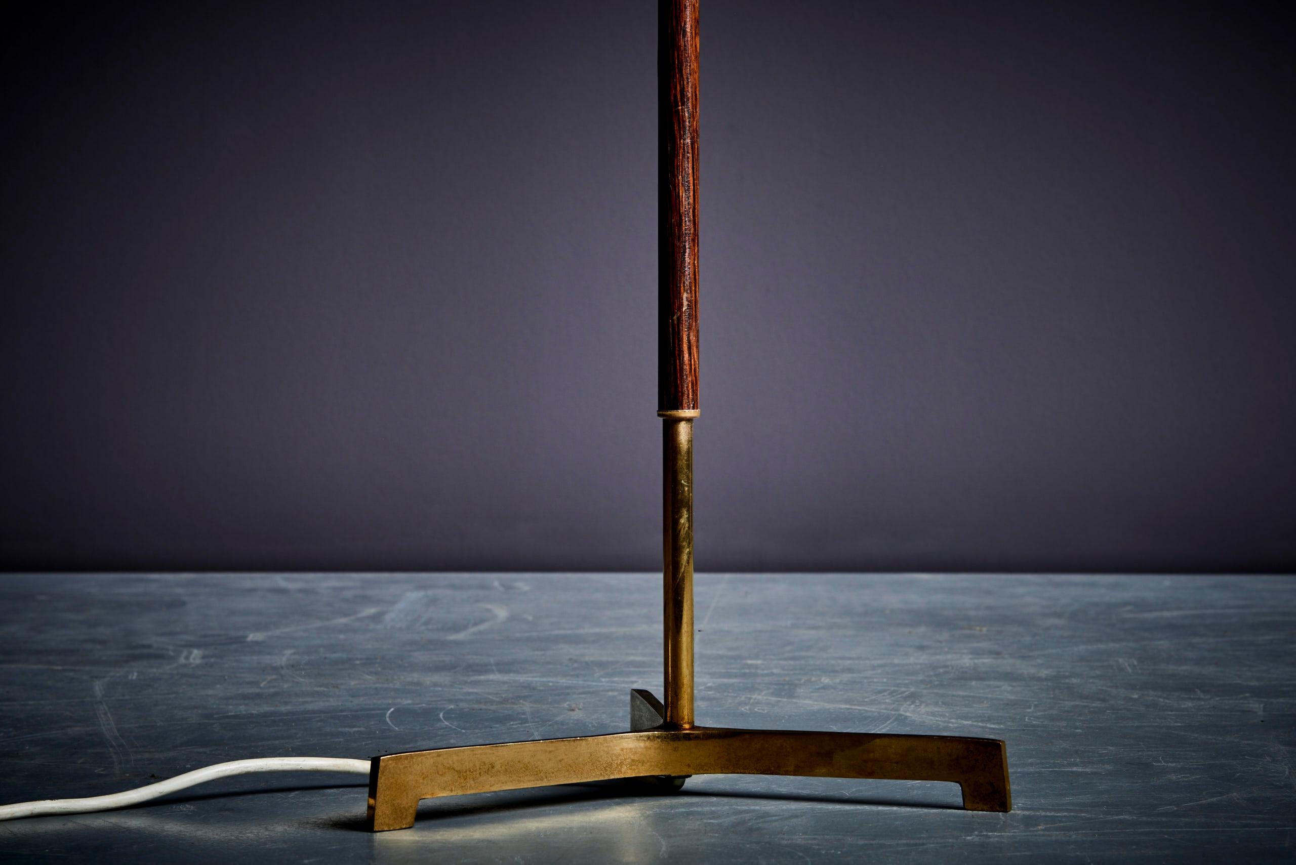 Floor Lamp in Brass and Rosewood by Kalmar Austria - 1960s For Sale 2