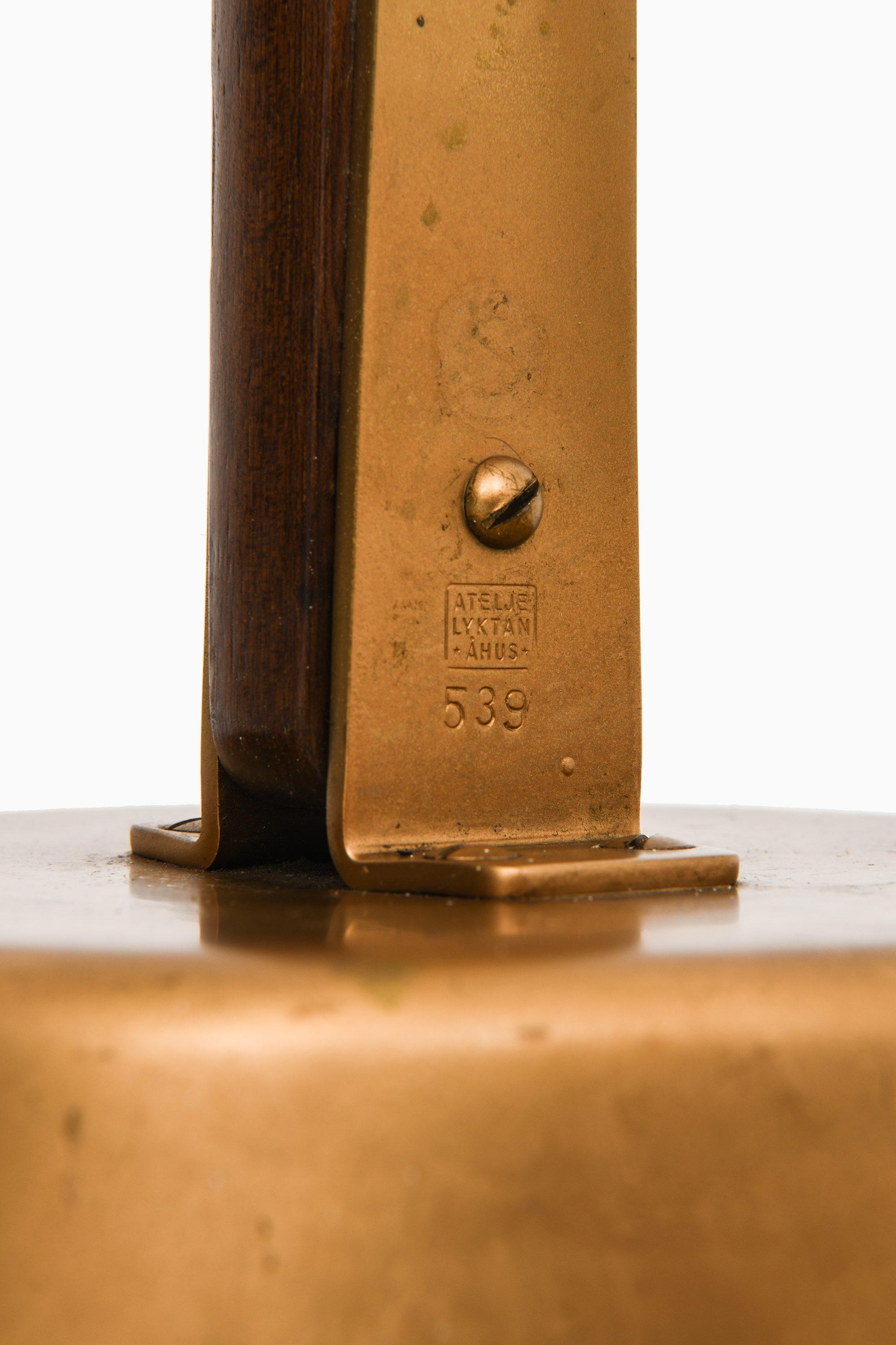 Floor Lamp in Brass and Teak by Hans Bergström, 1950's For Sale 3
